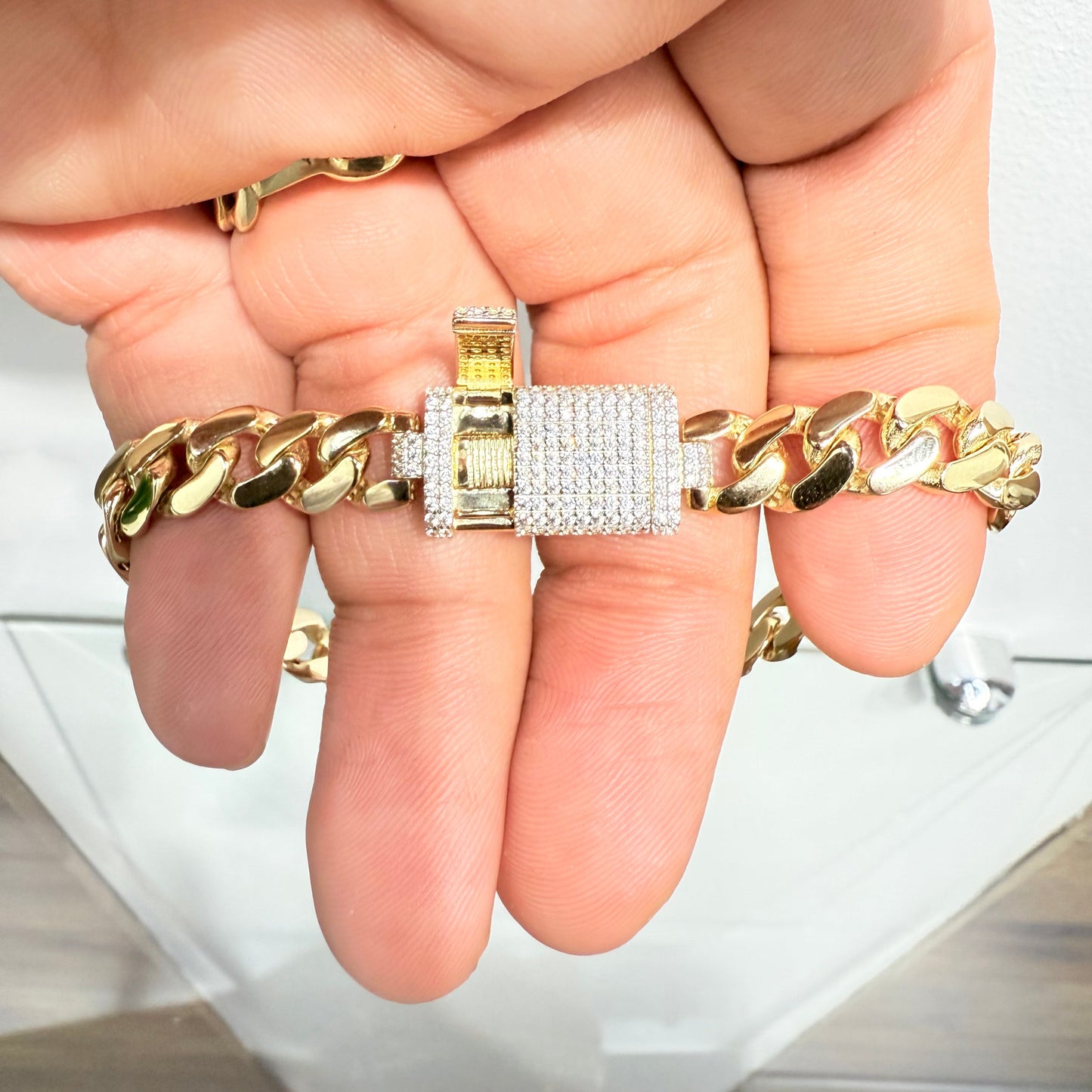 1140- NEW 14K Hollow Cuban Rockefeller by Monaci Bracelet (9mm) W.G