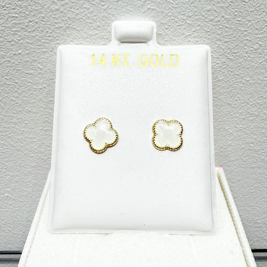 1074-NEW 14k Gold White Trebol Stud Earrings (7MM) W.G