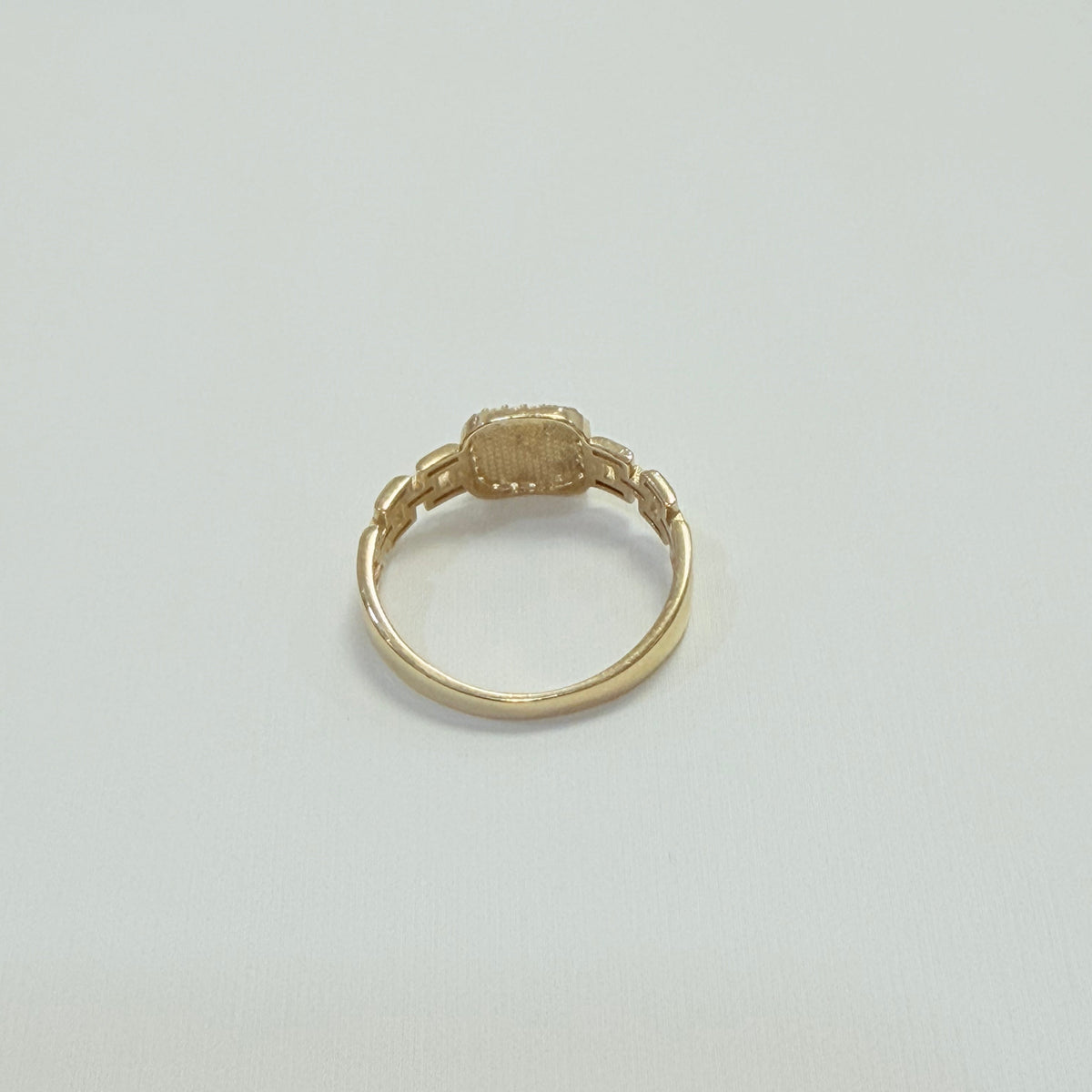 1677- NEW 14K Fancy Crown Women’s Ring W.G