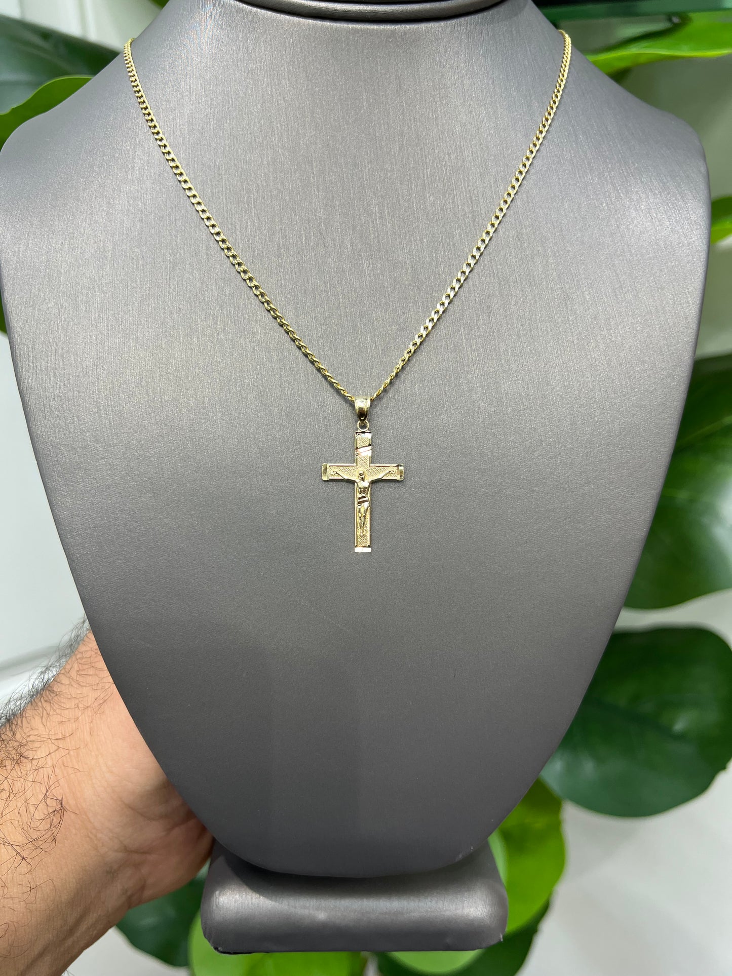 1311- NEW 10K Small Gold Crucifix Pendant W.G