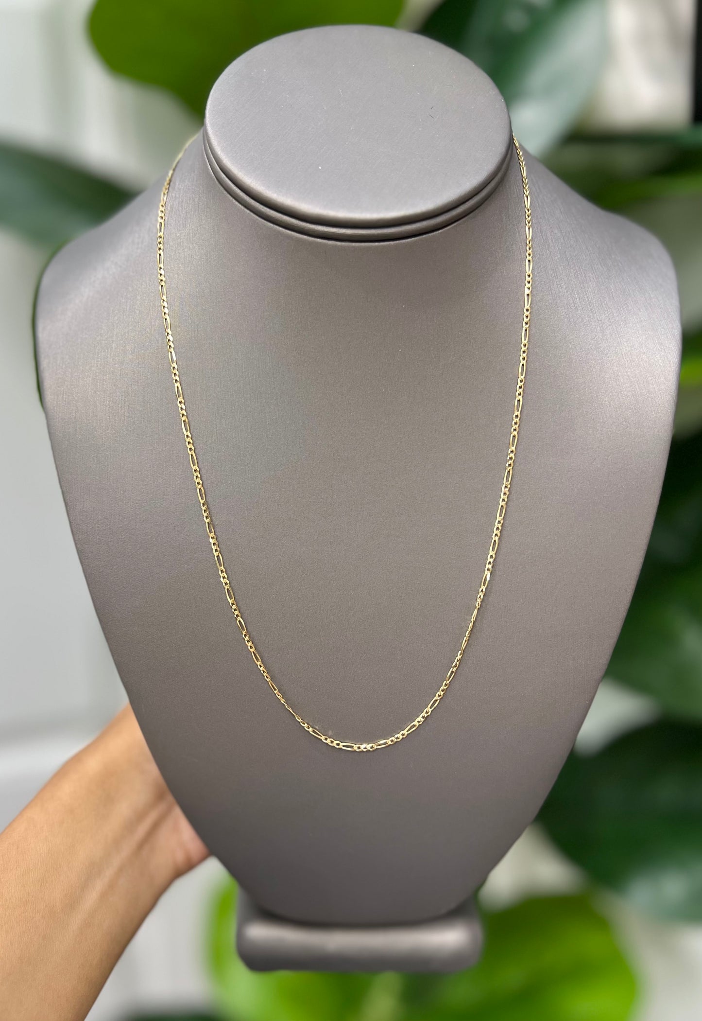 00201-NEW 14K Semi Solid Figaro Chain (1.76mm).W.G
