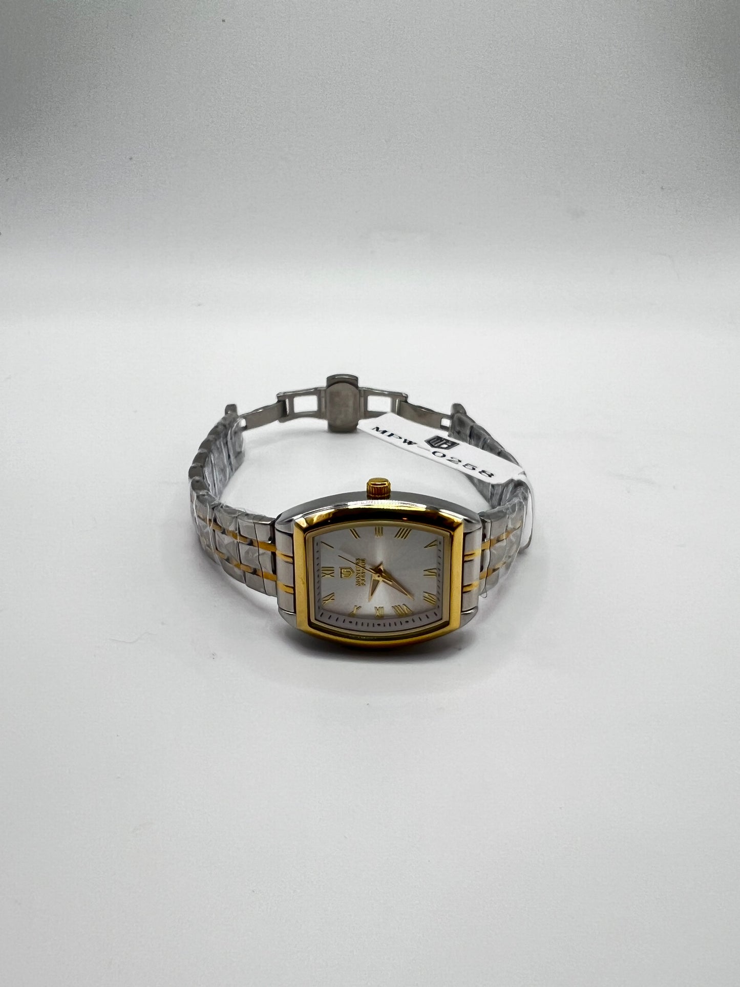 R56- Montres Prestige X Invicta Women's Watch Color Silver & Gold -27mm