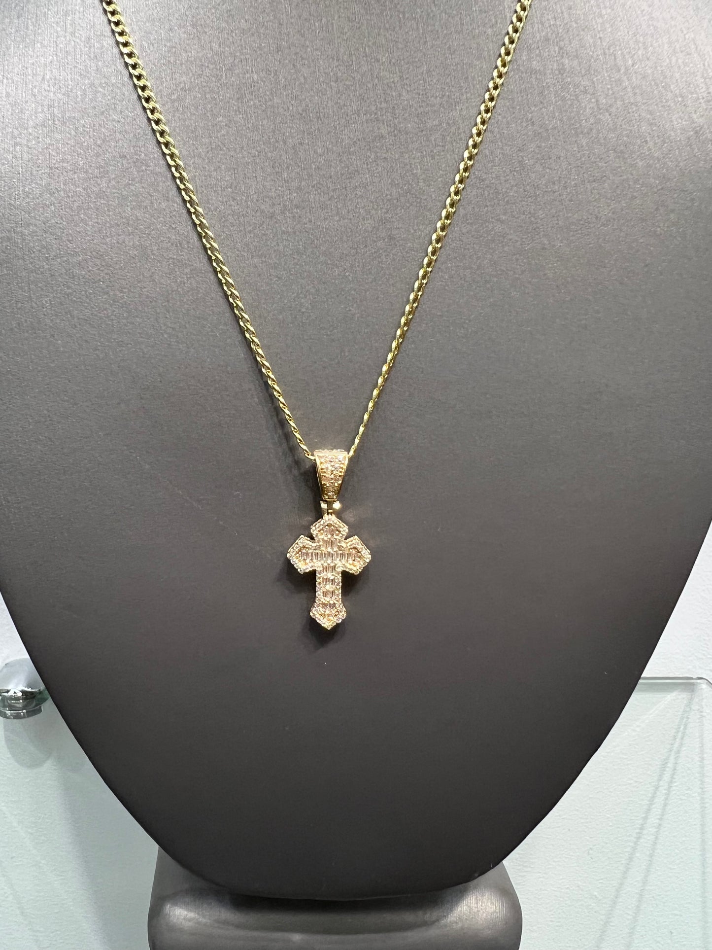 C47- NEW 14K Cuban Curb Chain 18” & Full Cz Cross Pendant Set