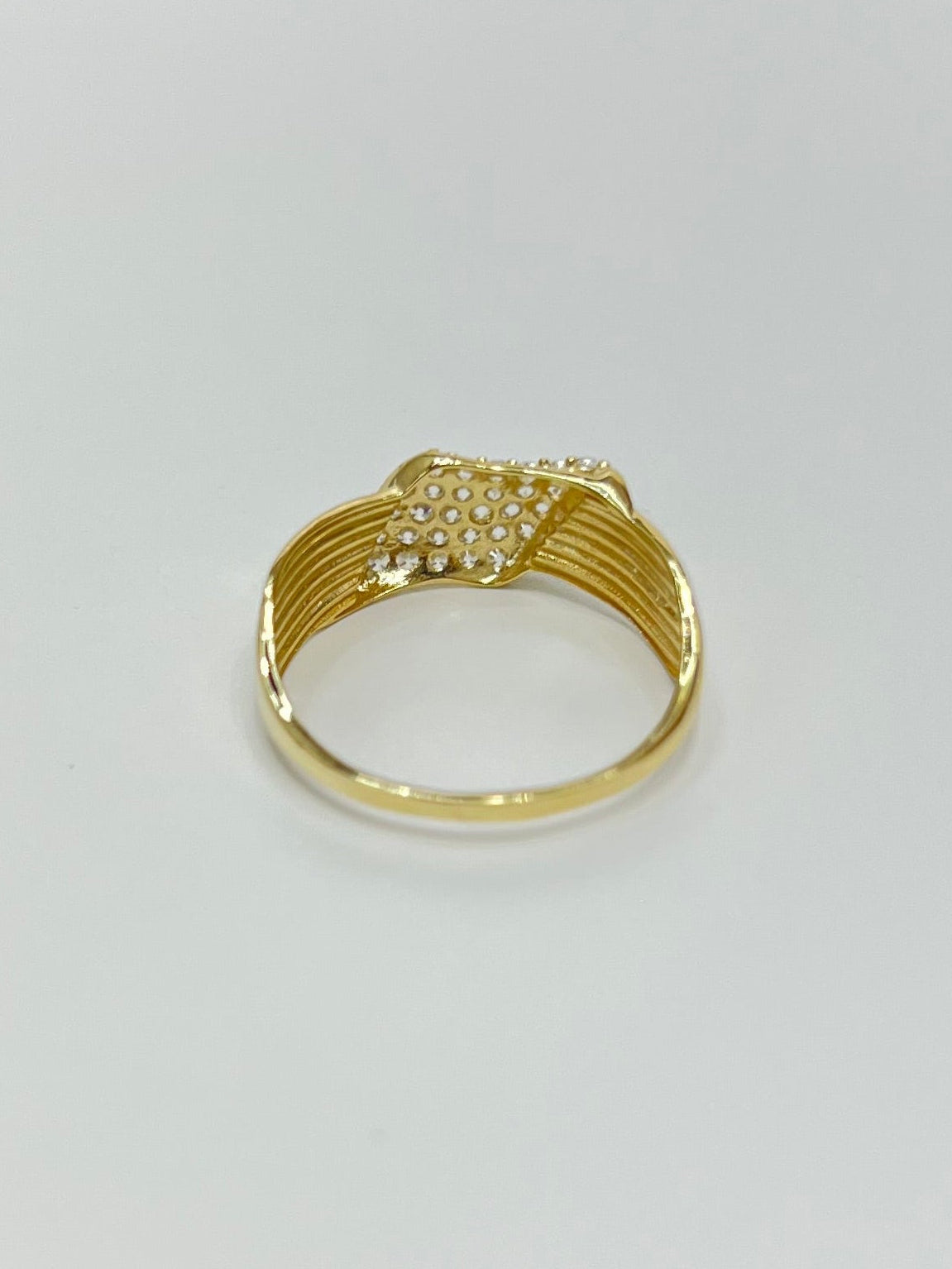 1481- NEW 14K Gold Classic Women's Ring W.G