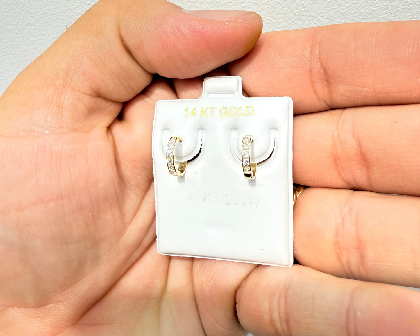 1092-NEW 14K Huggies Cz Clear Hoop Earrings (2x11mm)W.G