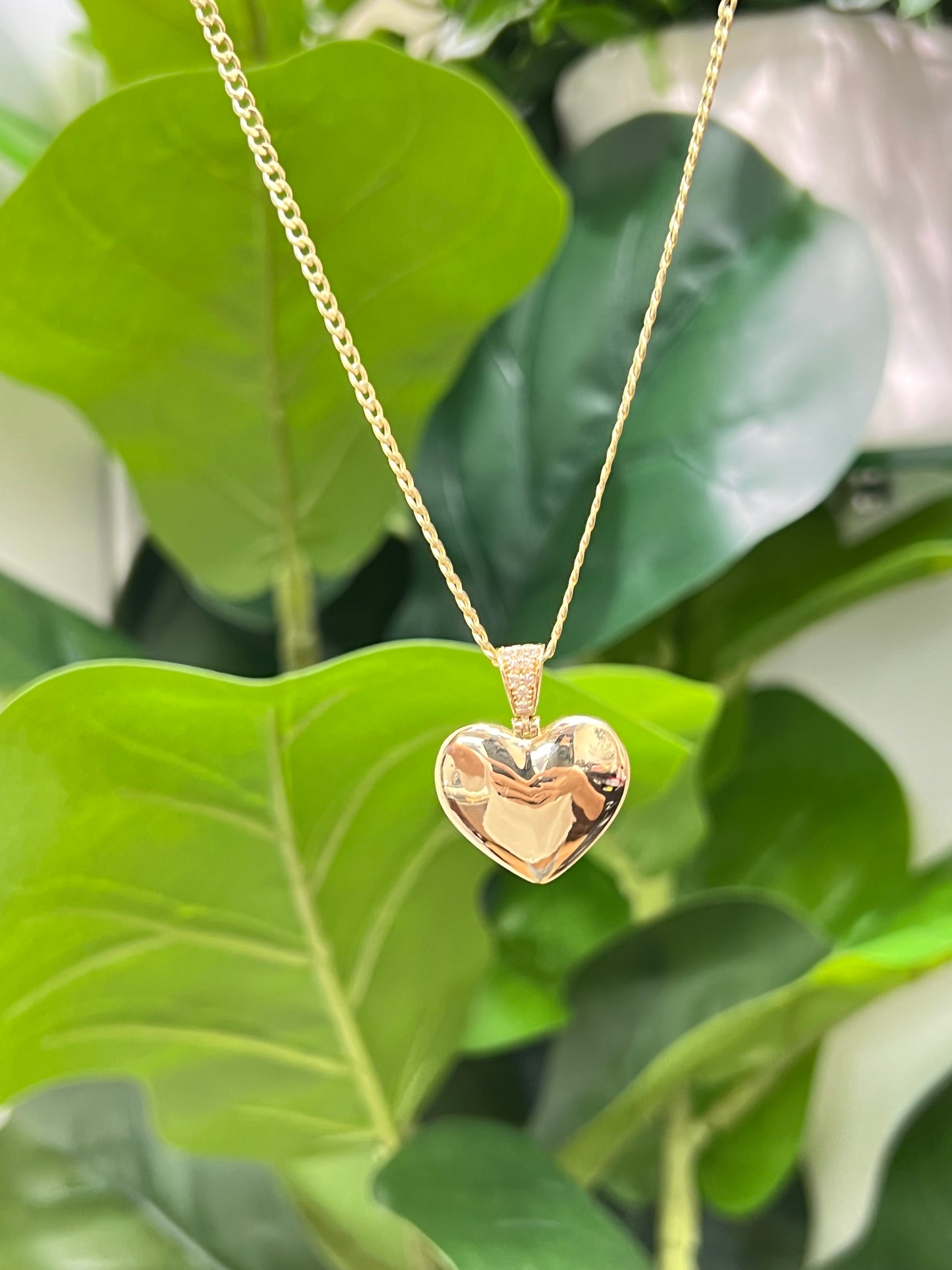 909- NEW 14K Heart Shape Pendant W.G