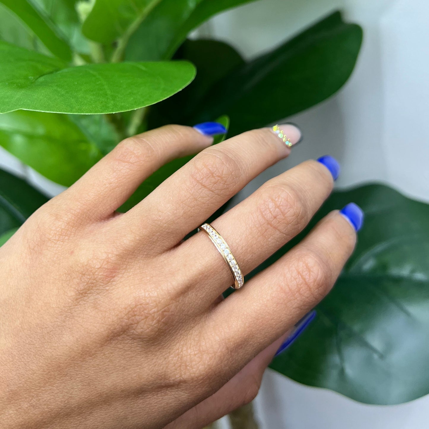1130- NEW 14K Yellow Gold Wedding Band w/ Cubic Zirconia W.G