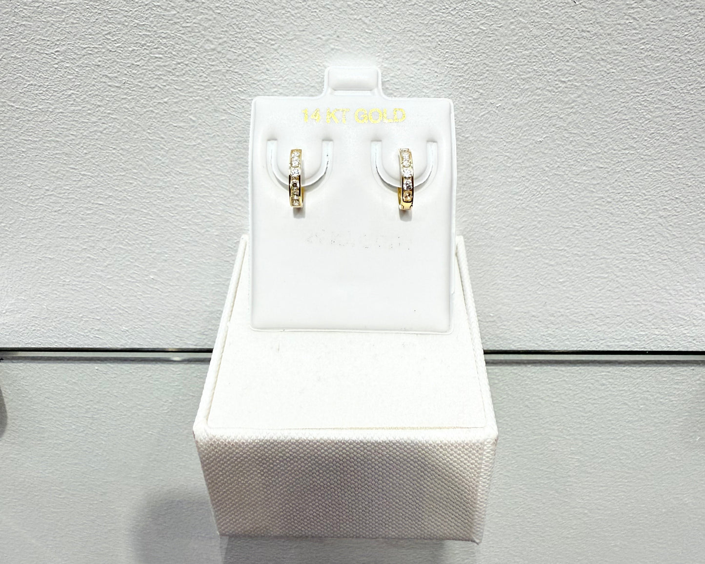 1092-NEW 14K Huggies Cz Clear Hoop Earrings (2x11mm)W.G