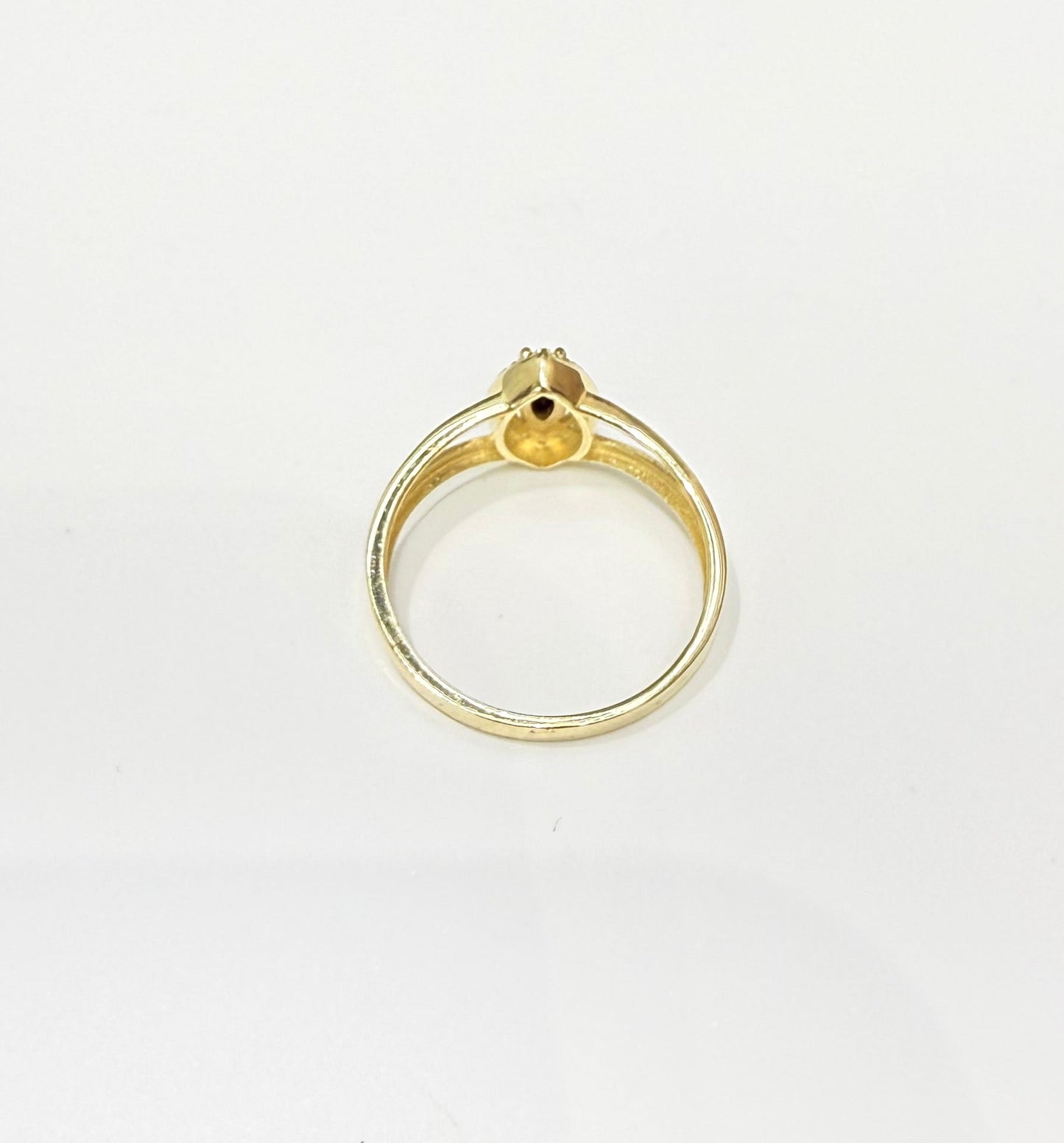 1585- NEW 14K Black Stone Oval Ring W.G