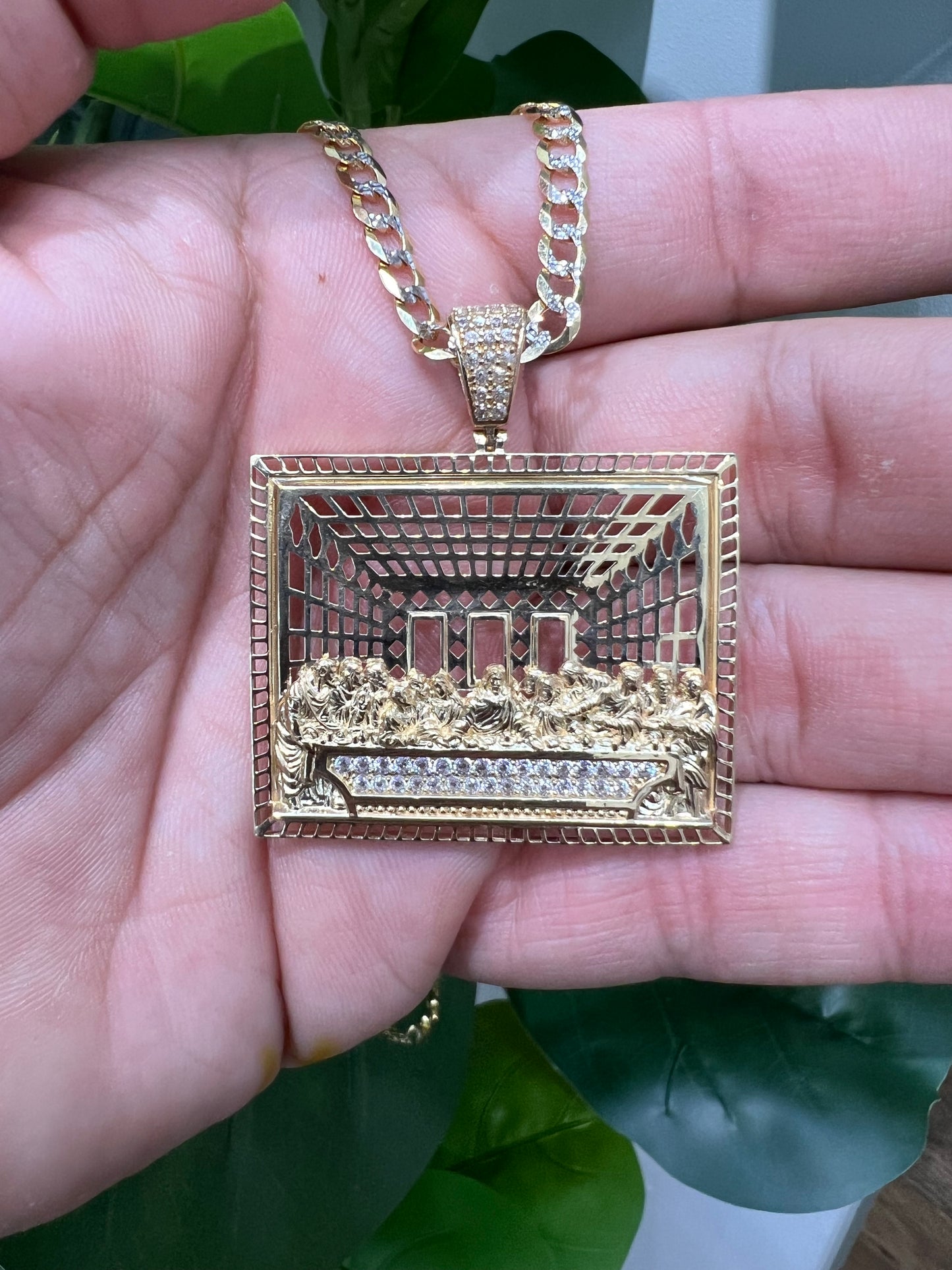 1217-NEW 14K The Last Supper Gold Square Pendant W.G