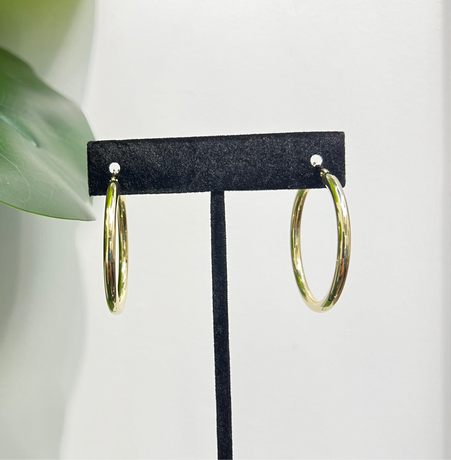 720- NEW 14k Hollow Hoop Earrings (36x3mm) W.G