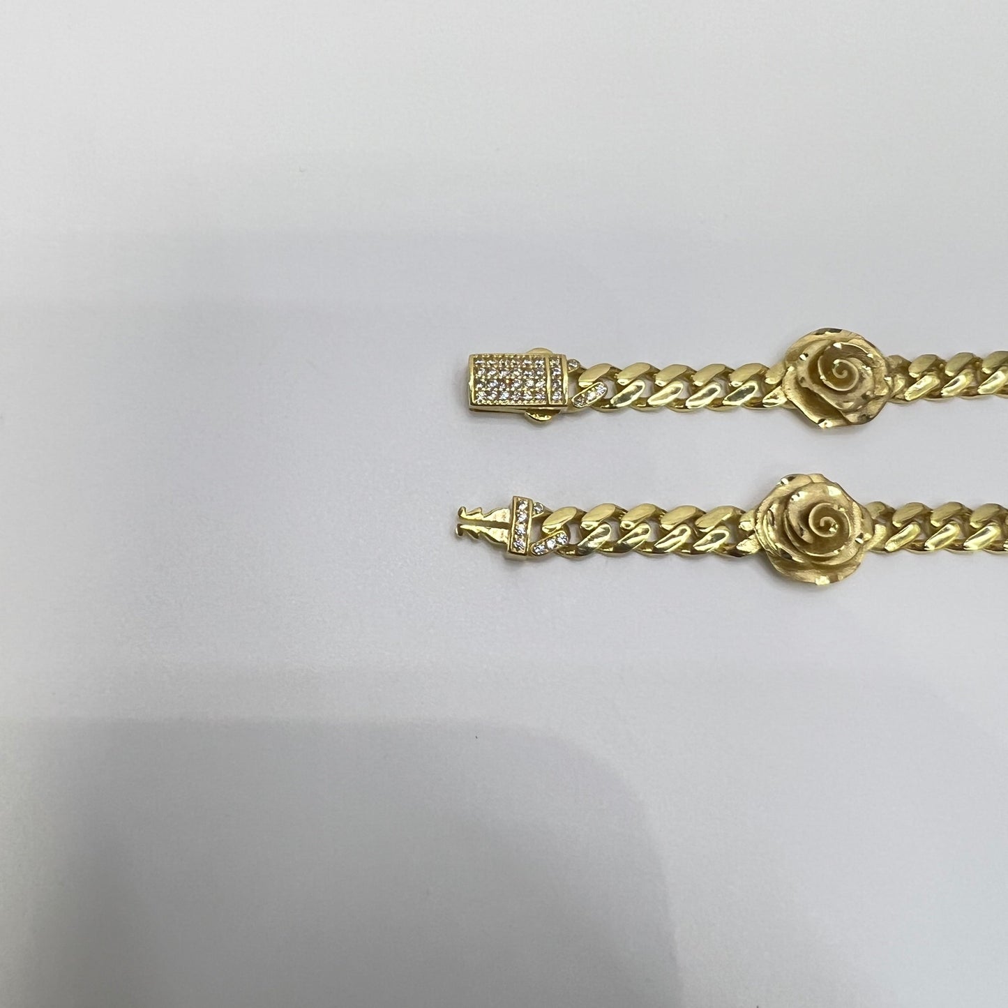 1633- NEW 10K Gold Rose Flower Bracelet 7.5" (10.1mm) W.G