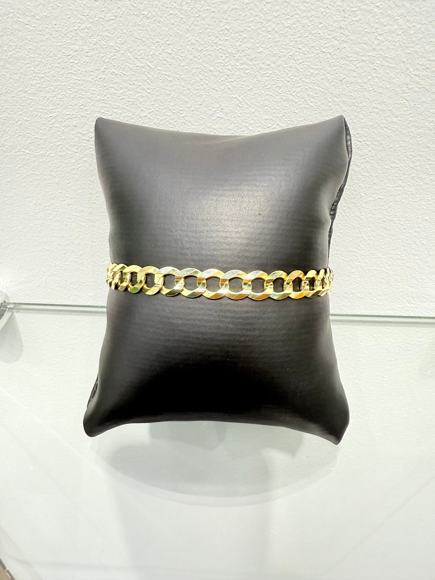 1114- NEW 10K Cuban Curb Bracelet W.G