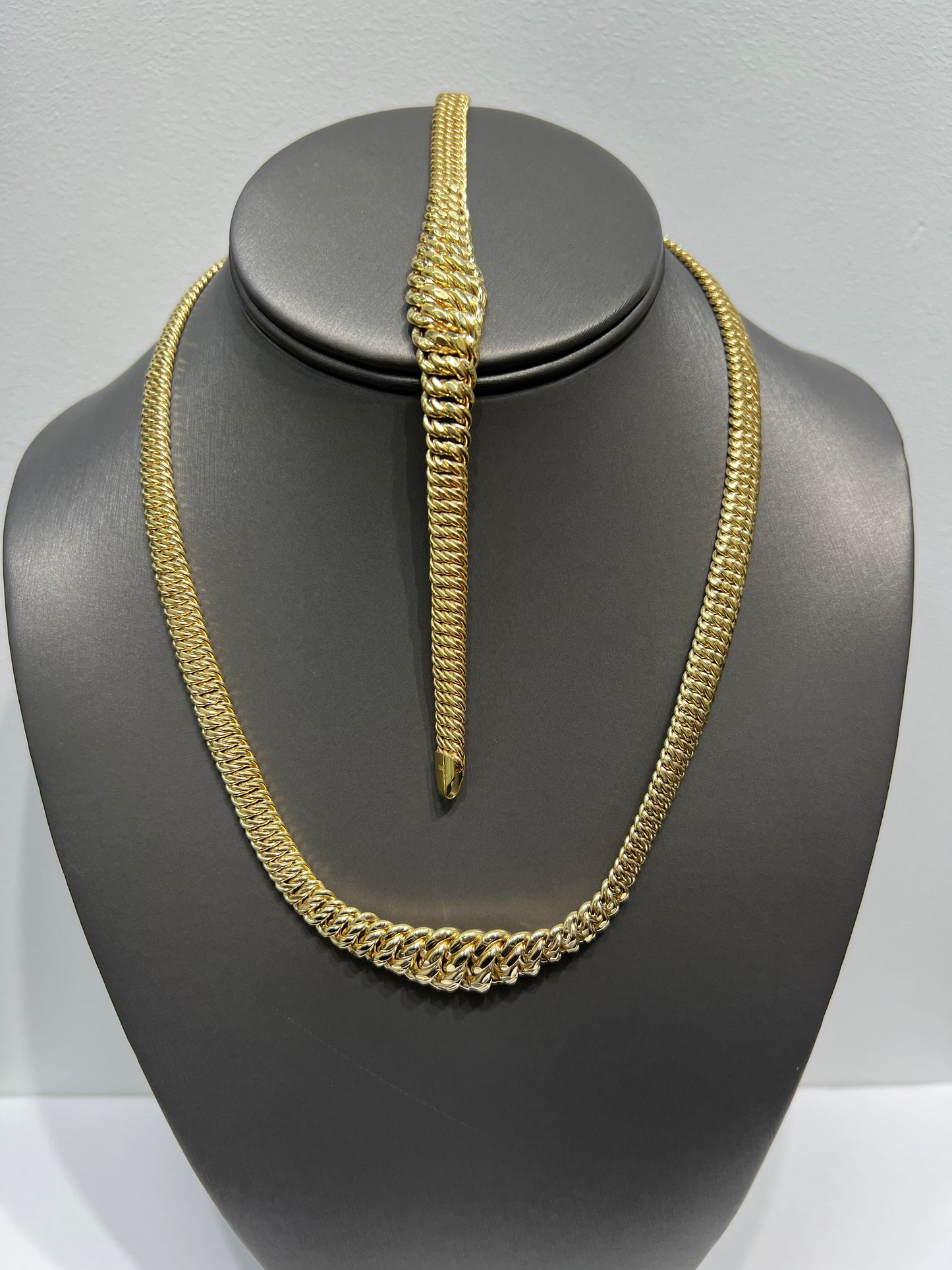 1267- 10K Princess Cut Chain & Bracelet Set / Cadena y Pulsera Corte Princesa
