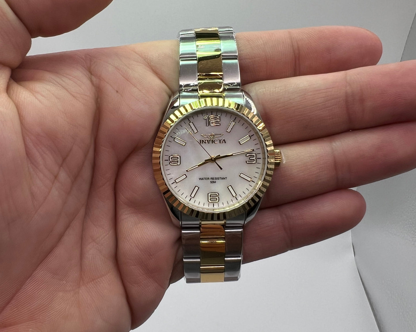 R49- Invicta Specialty Unisex Mother of Pearl Dial Color Gold & Silver