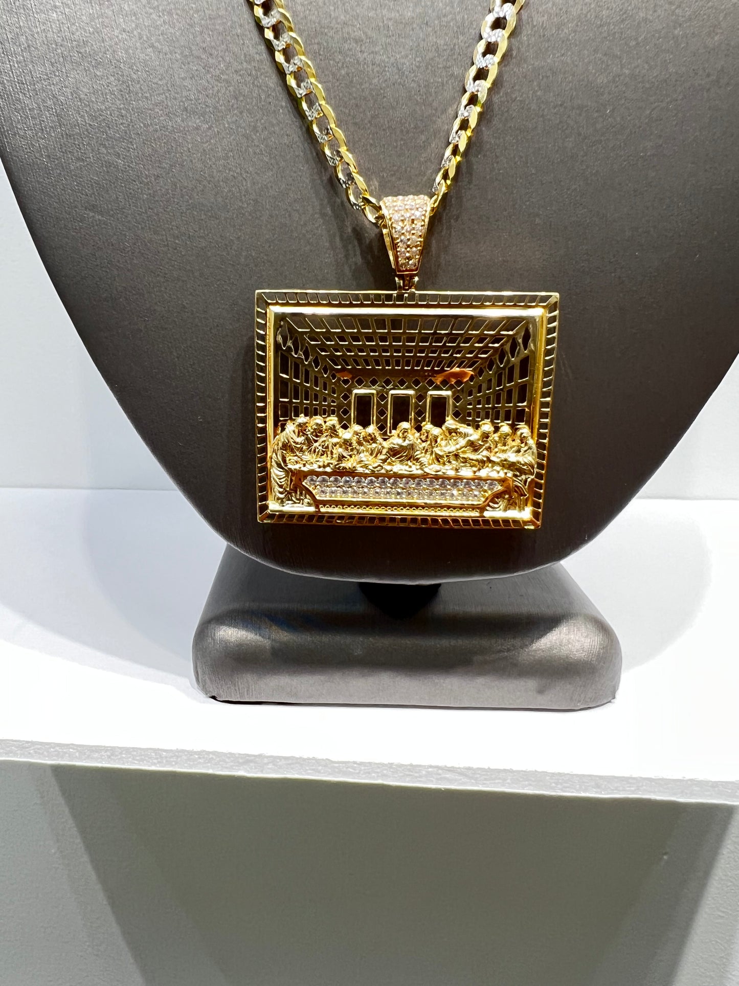 1217-NEW 14K The Last Supper Gold Square Pendant W.G
