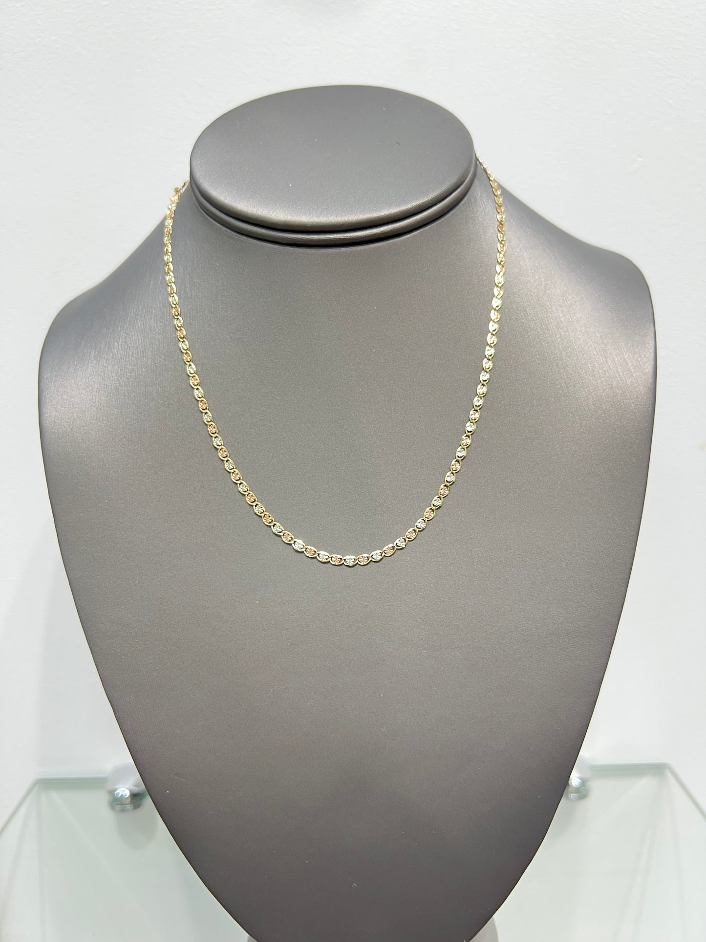314-NEW 14k Valentino chain Tri tone (2.6mm).W.G