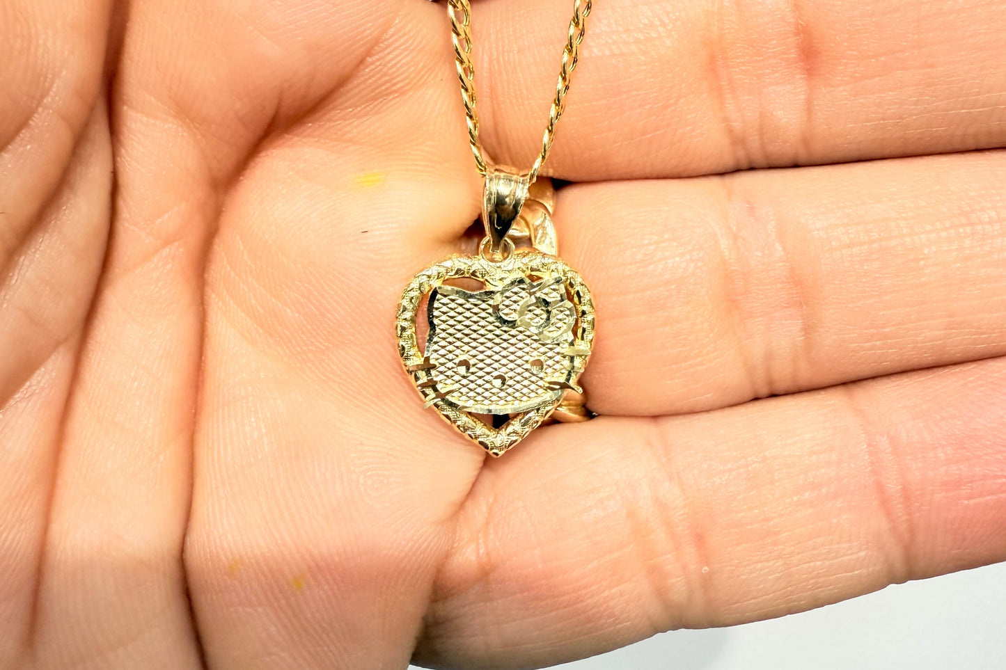 1053- NEw 14K Hello Kitty Pendant W.G