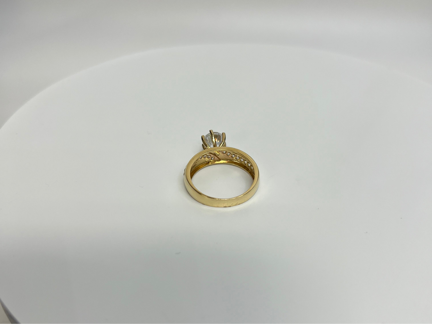 1470- NEW 14K Classic Gold Wedding Ring W.G