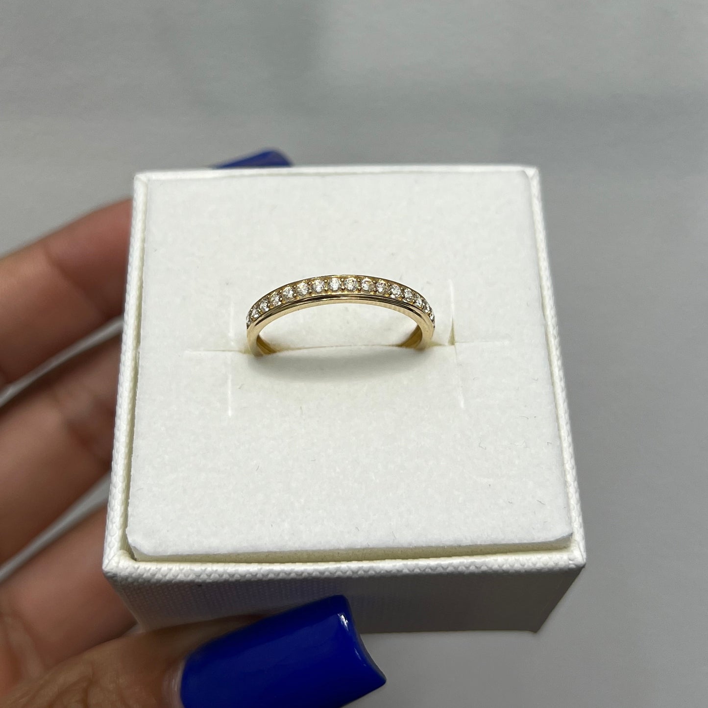 1130- NEW 14K Yellow Gold Wedding Band w/ Cubic Zirconia W.G