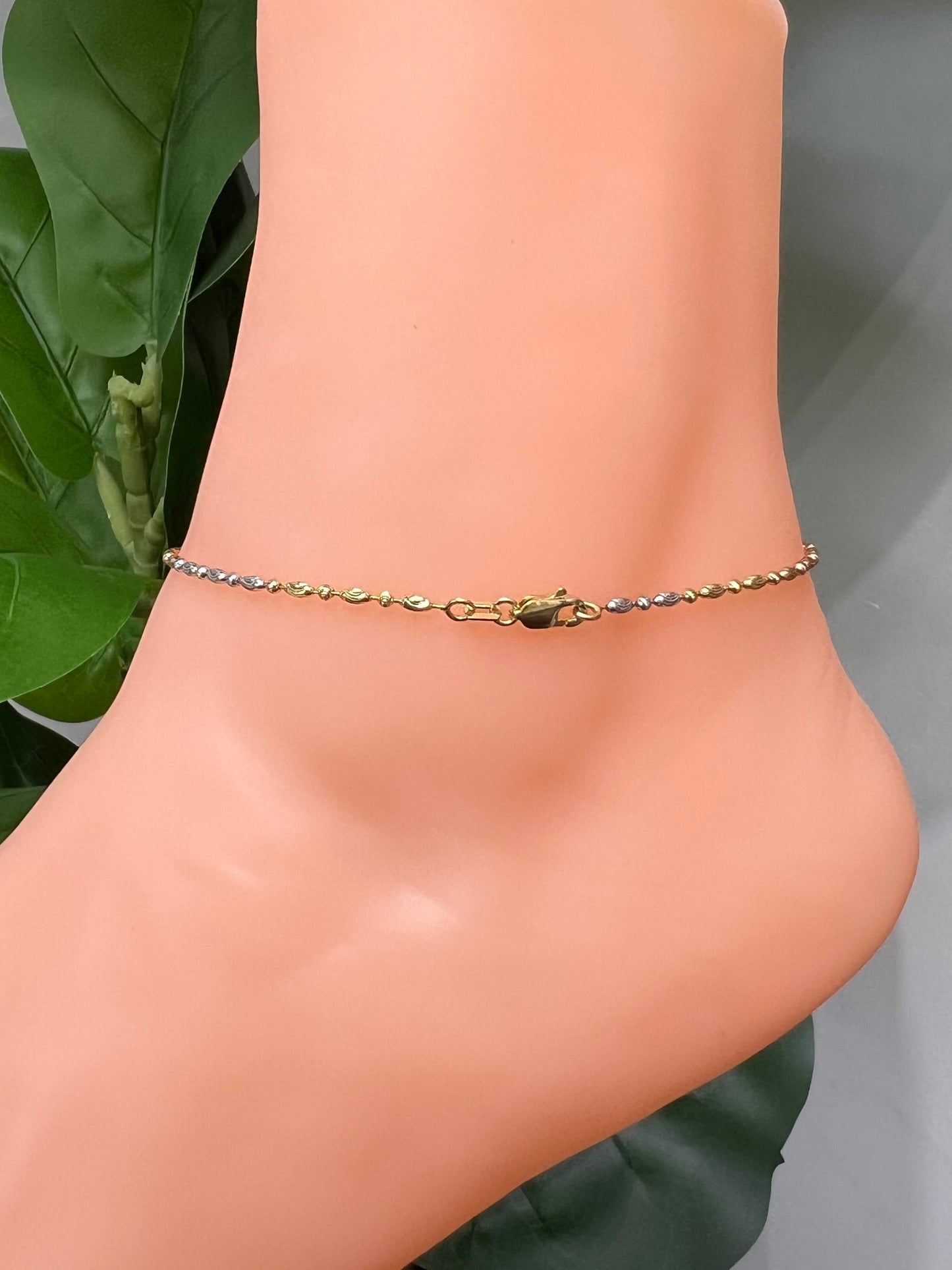 328- NEW 14K Oval and Bead Tri-Color Anklet Bracelet 8.5” (1.95mm) W.G