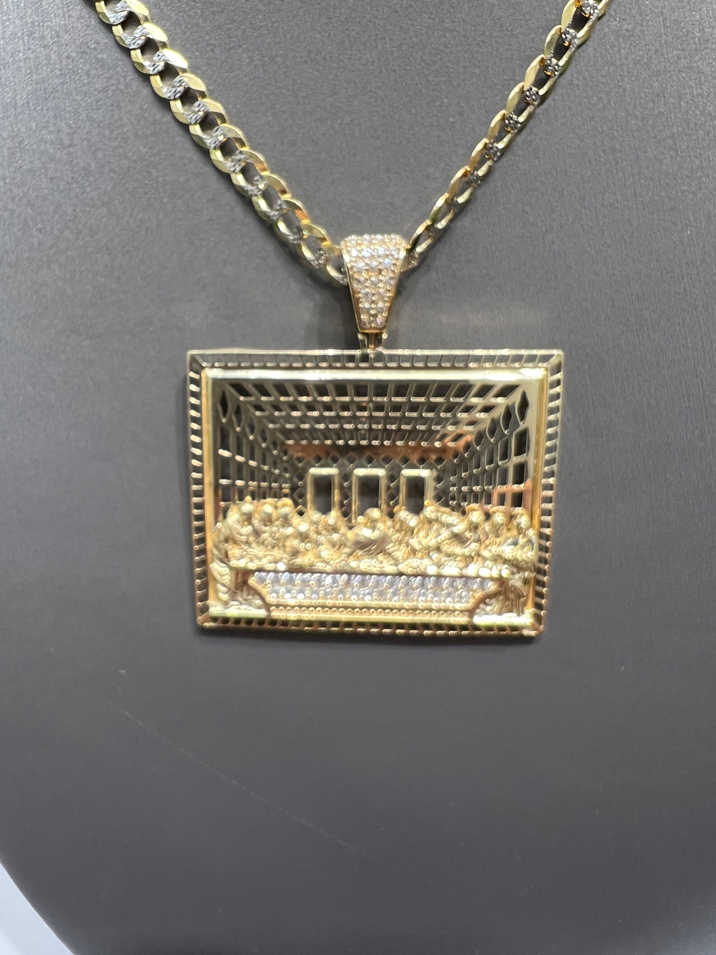 1217-NEW 14K The Last Supper Gold Square Pendant W.G