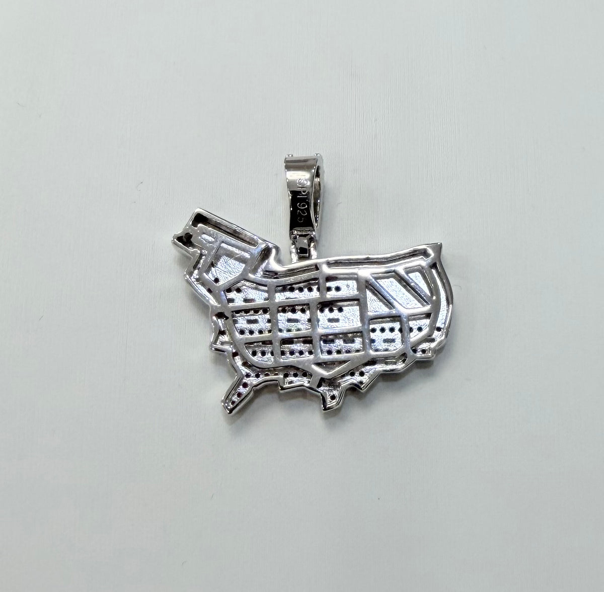 S845- NEW .925 Sterling Silver USA Map Flag Pendant W.G