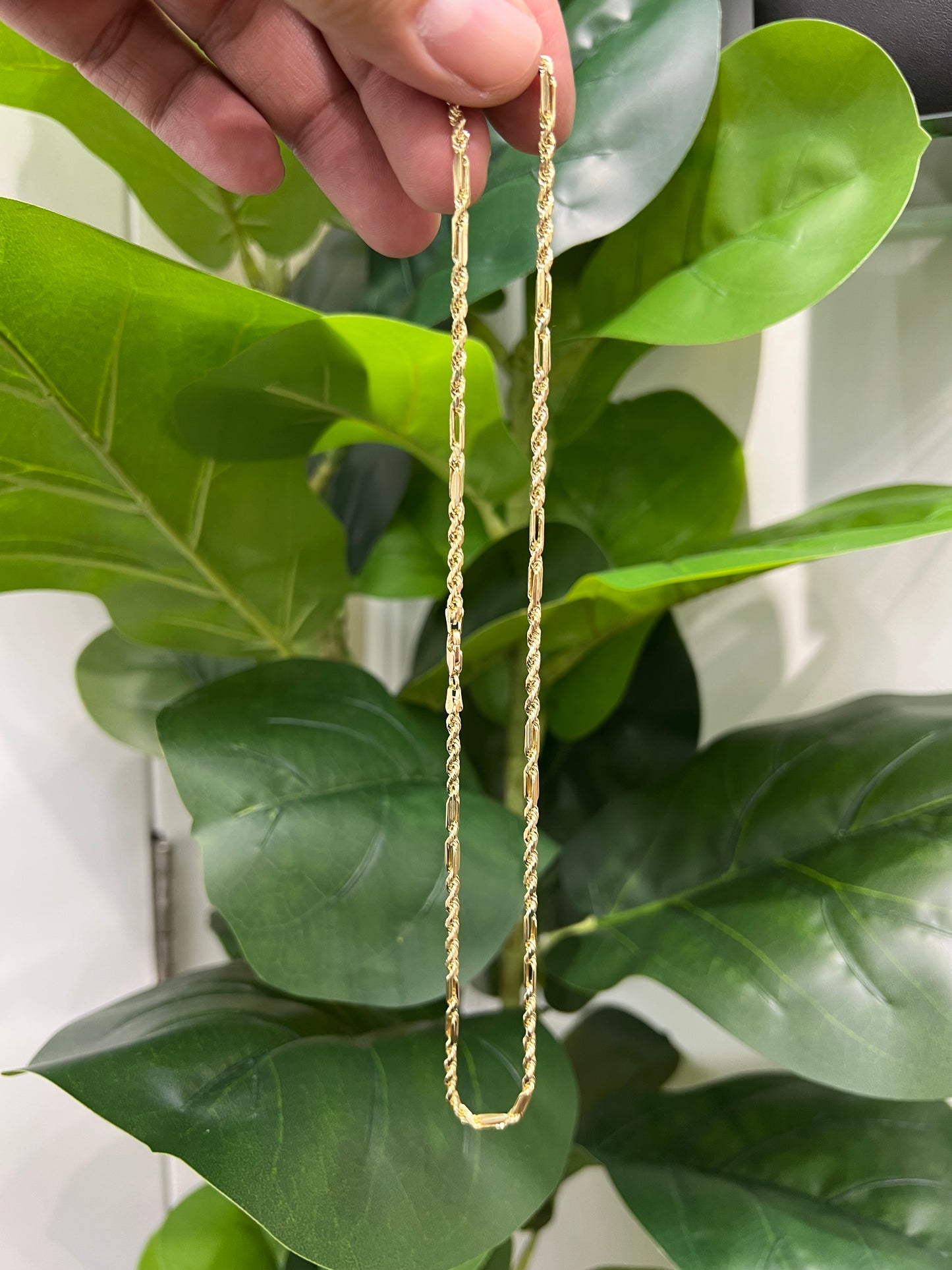 1285-NEW 10K Hollow Milano Chain 18” (3mm) W.G