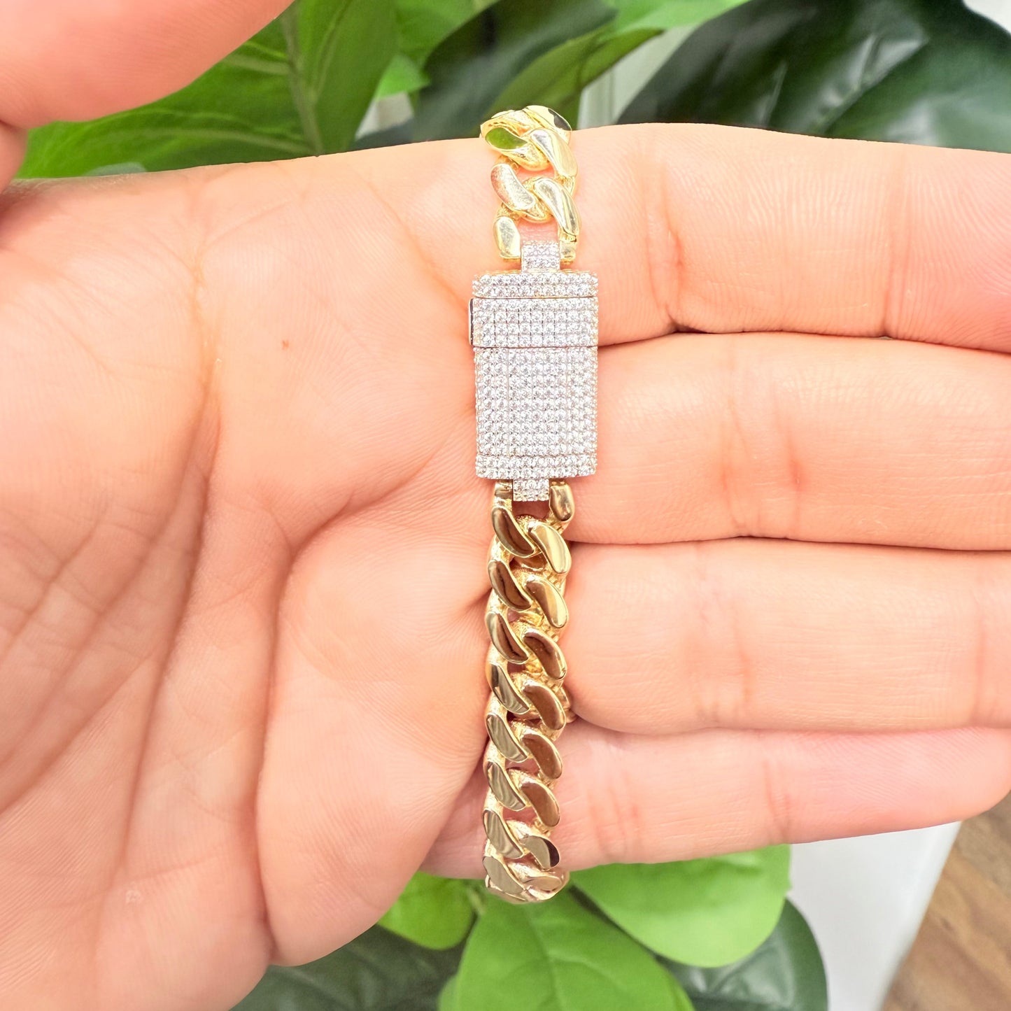 1140- NEW 14K Hollow Cuban Rockefeller by Monaci Bracelet (9mm) W.G