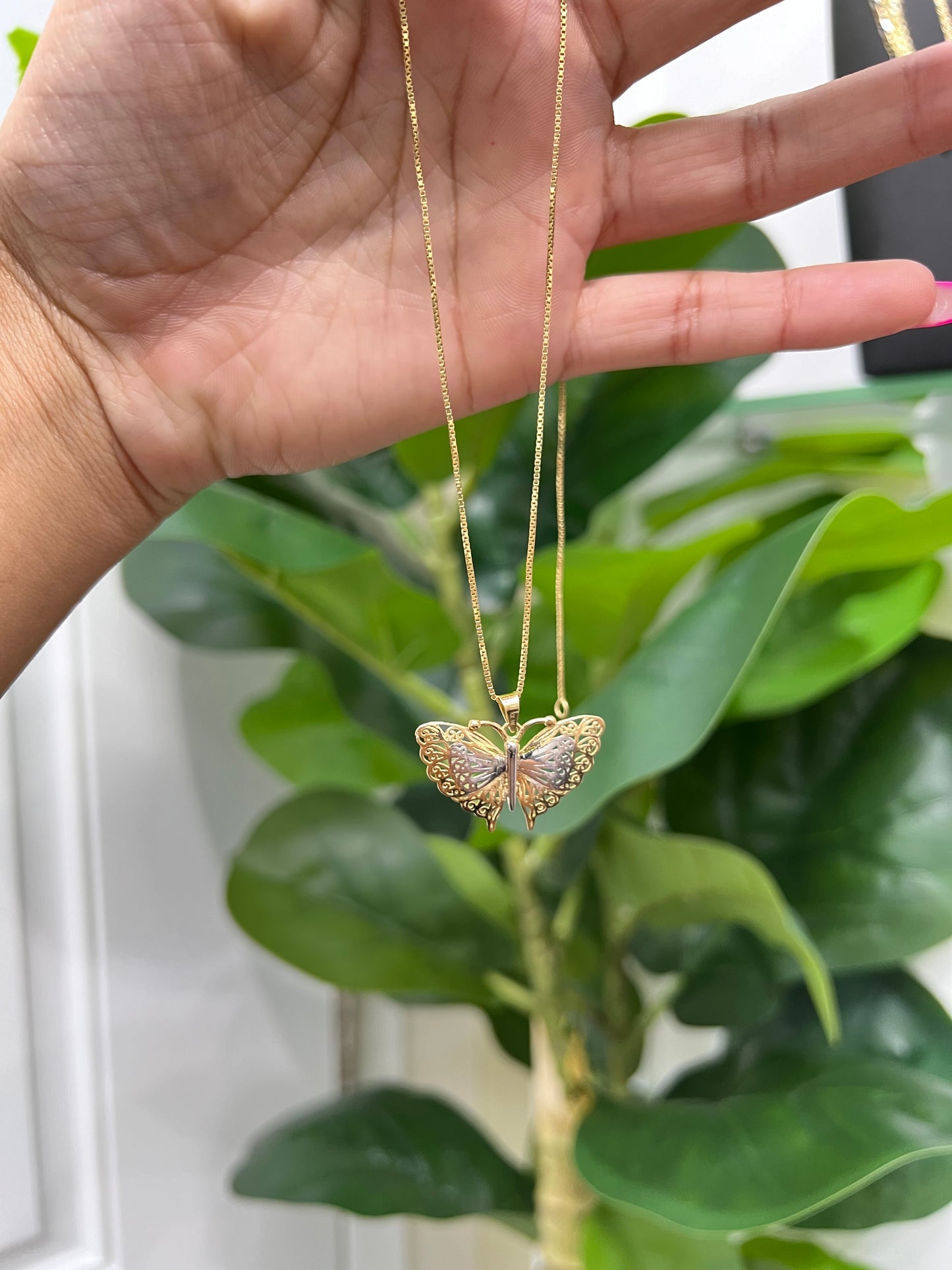 0054- NEW 14K Butterfly Gold Pendant W.G