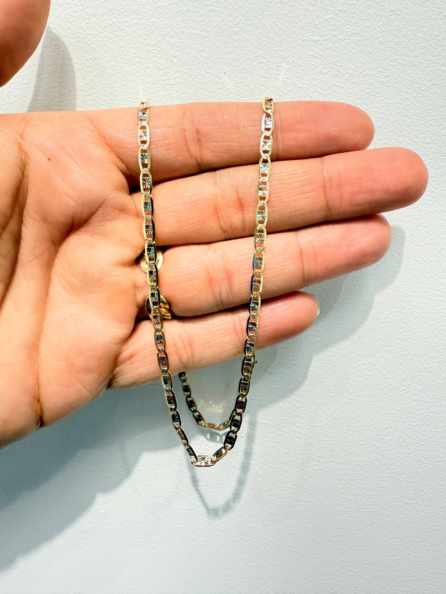 0024 - NEW 14K Tri-tone Valentino chain (3.4mm) W.G