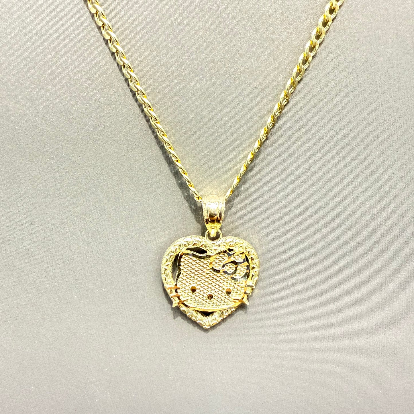 1053- NEw 14K Hello Kitty Pendant W.G