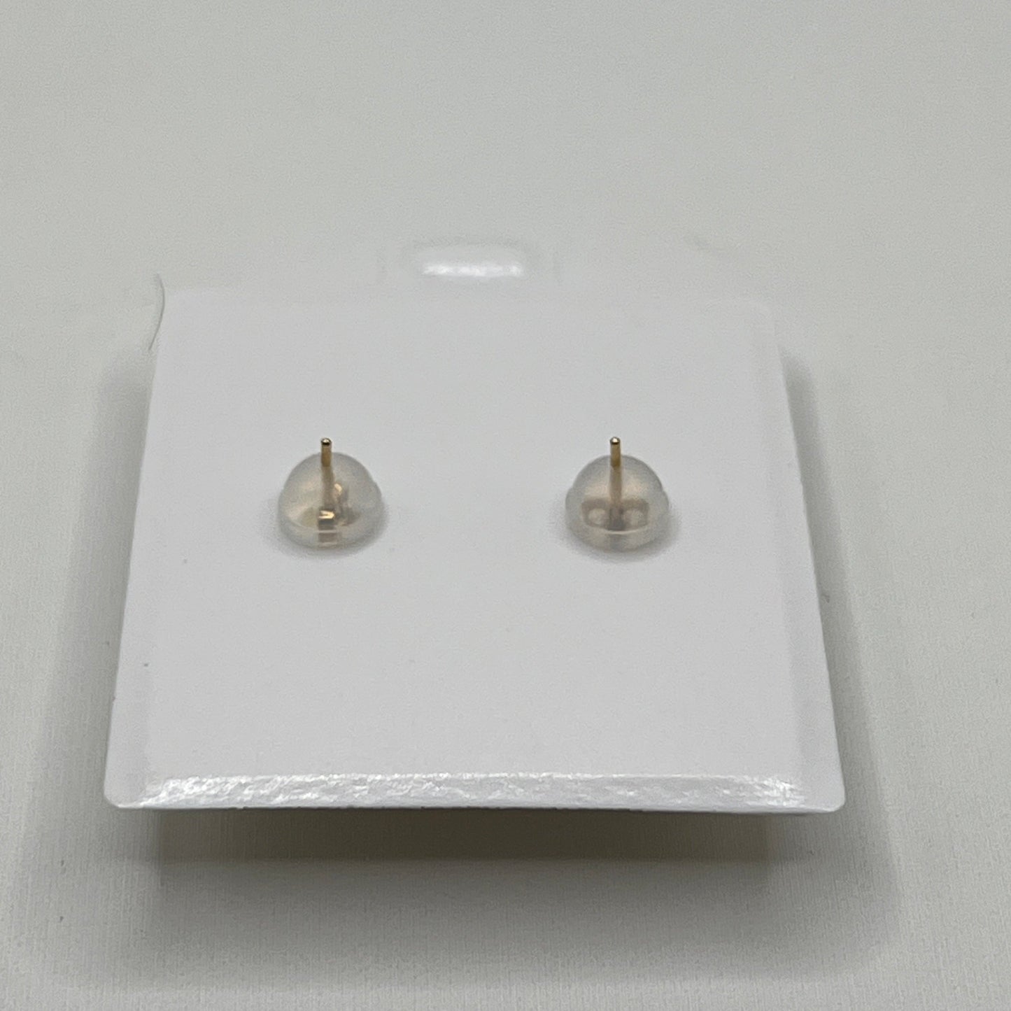 628- New 14k Gold White Stud Earrings Cz Stone (6mm) W.G