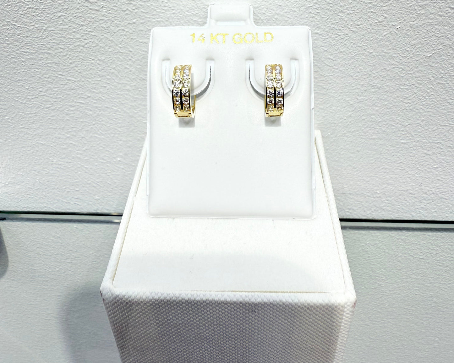 1093- NEW 14K Double Row Huggie Hoop Earrings Clear Cz (4x11mm) W.G