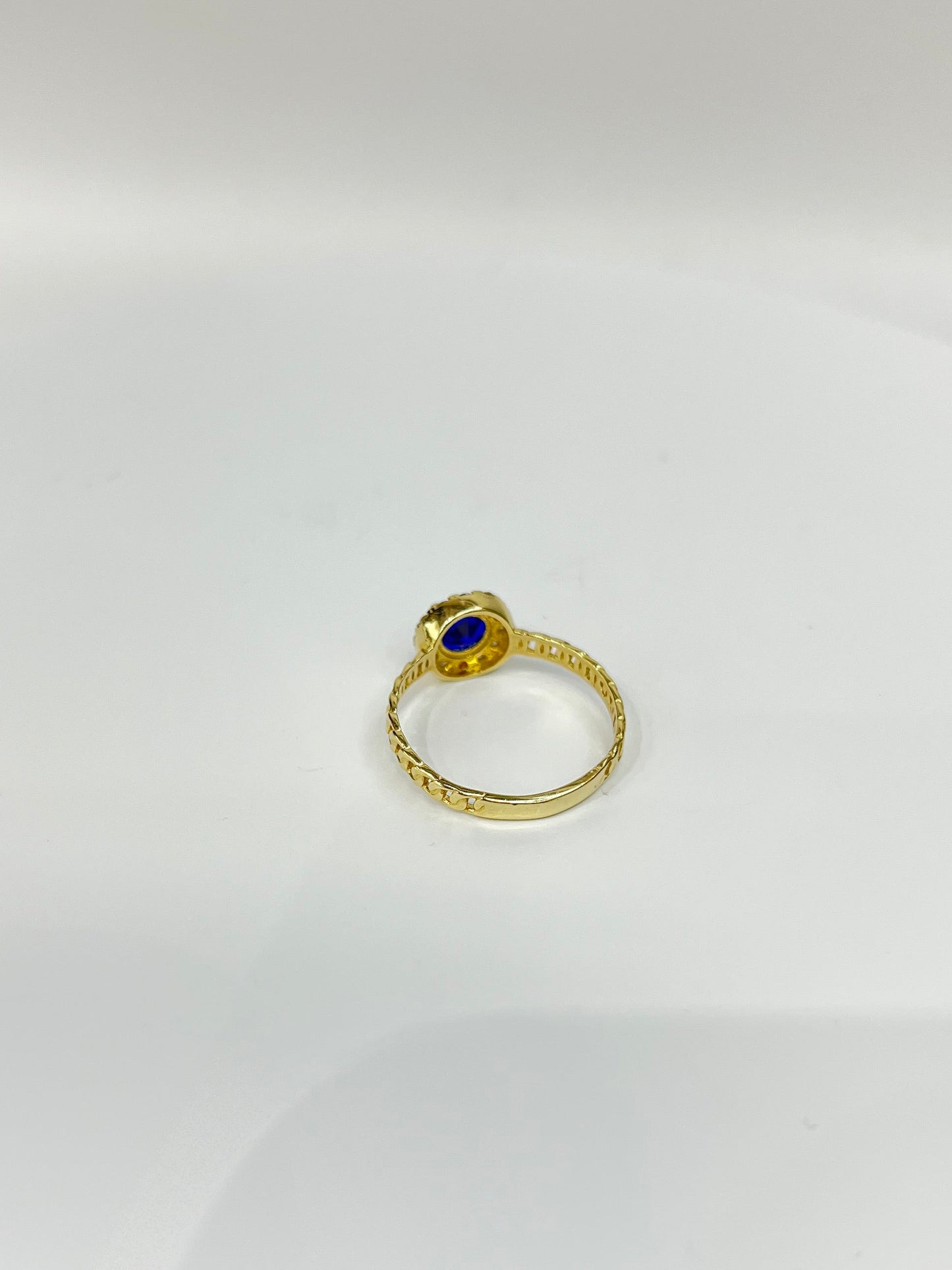 651- NEW 14K Round Blue Stone Ring (W.G)