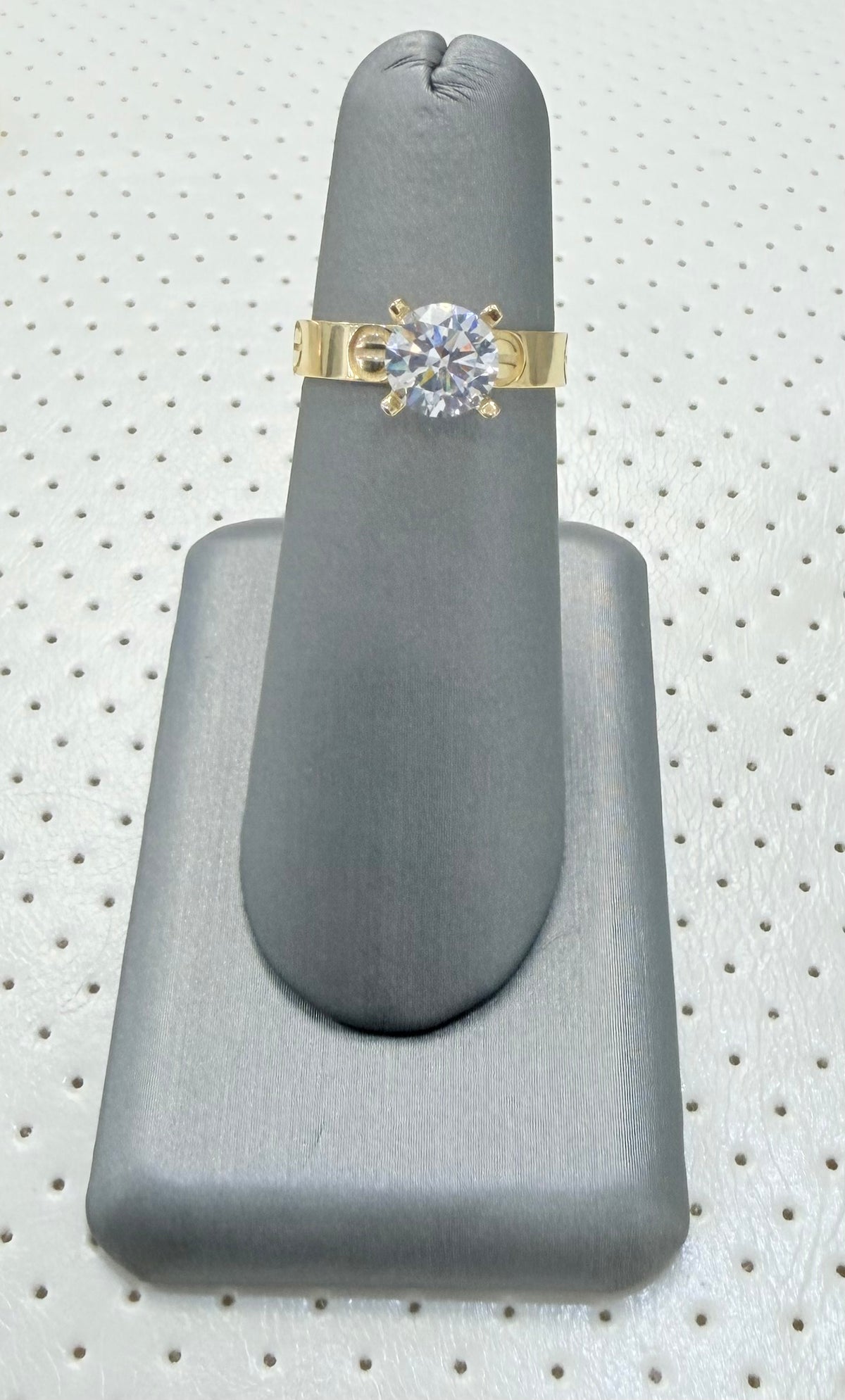 1818- NEW 14K Love Wedding Rings W.G