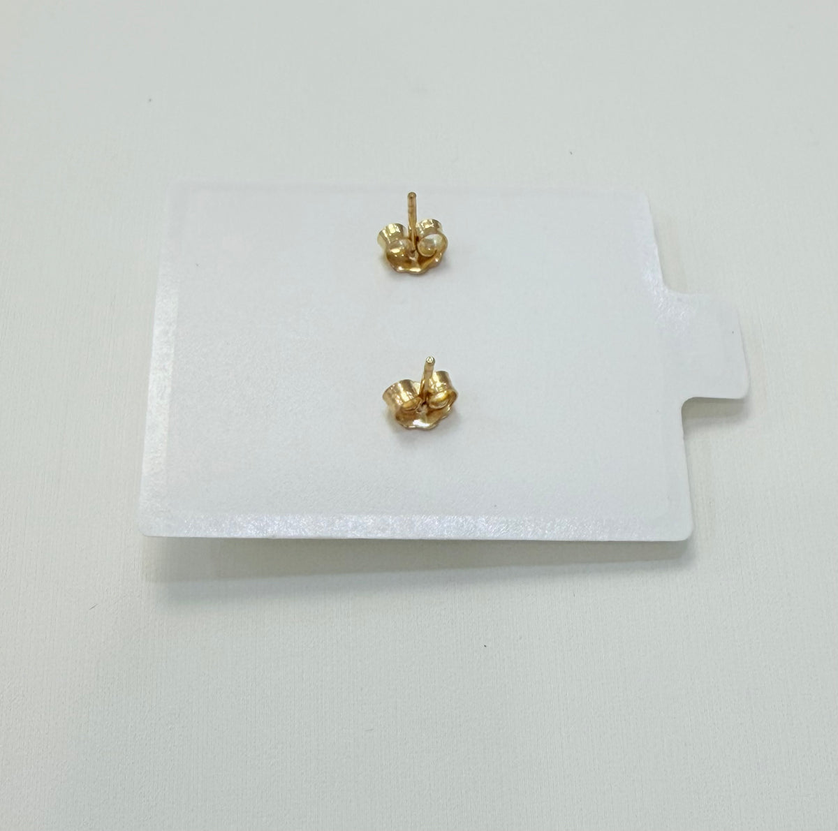 1719- NEW 10K Nugget Stud Earrings W.G