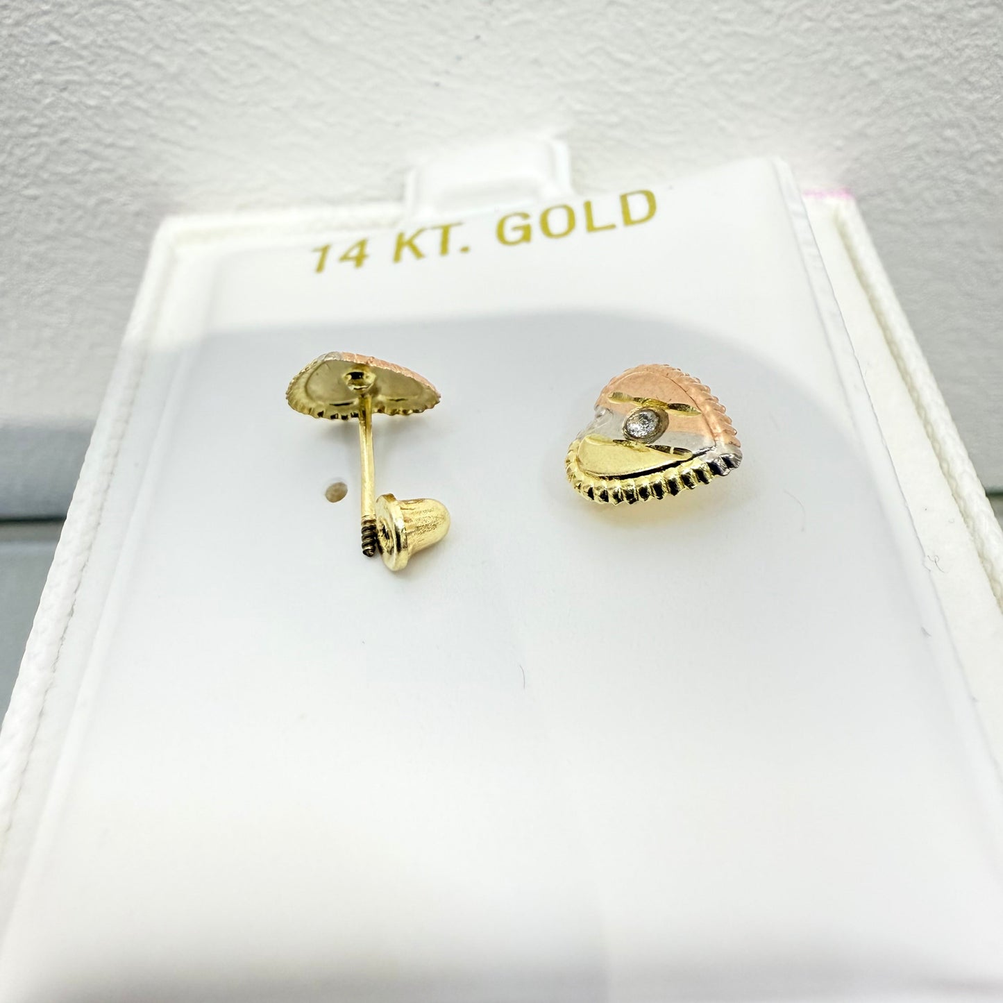 1064-NEW 14K One Face Tri tone Heart Shape Stud Earrings (7.5x7.9mm) (W.G)