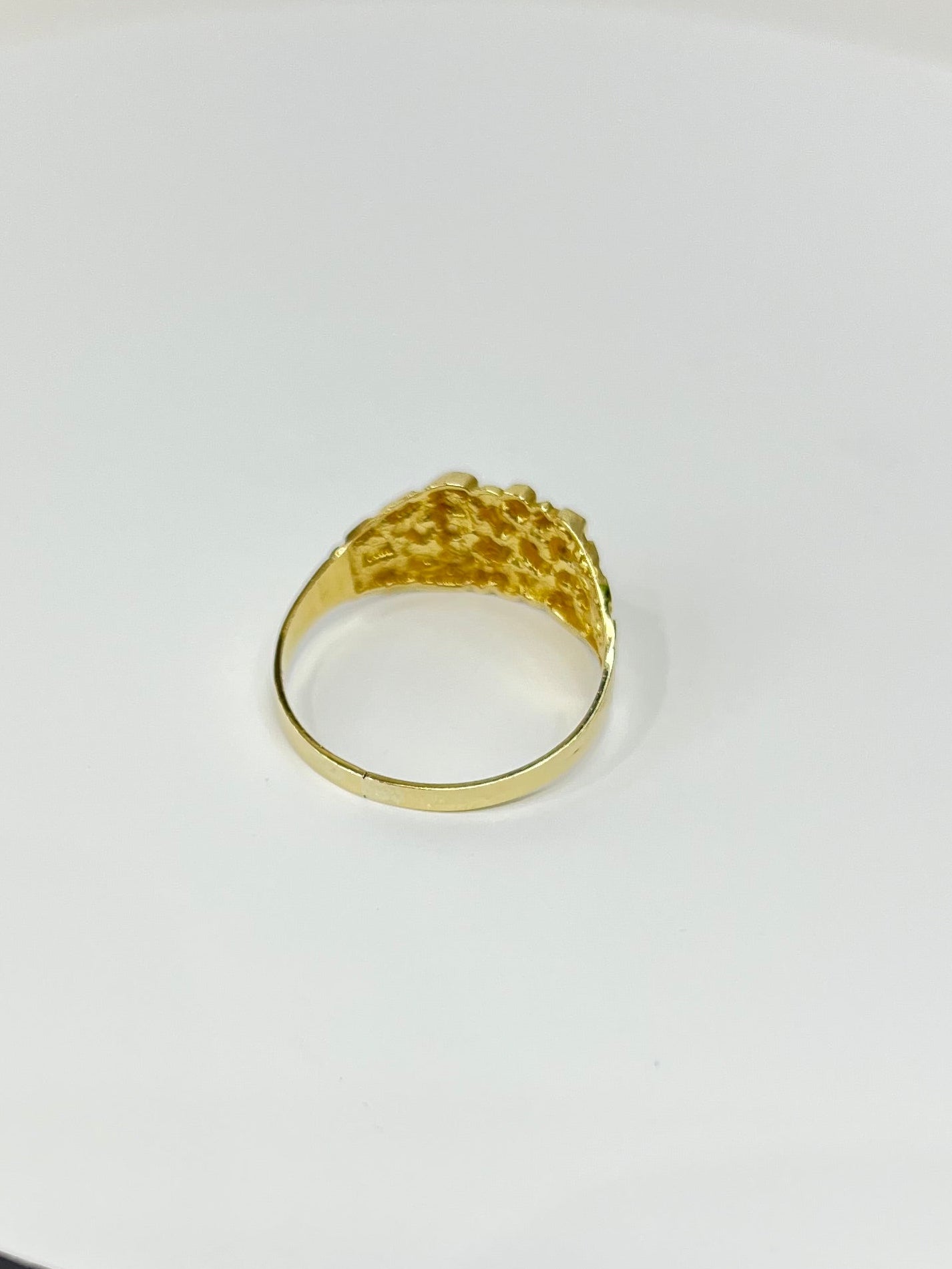 1332- NEW 10K Full Nugget Square Ring W.G