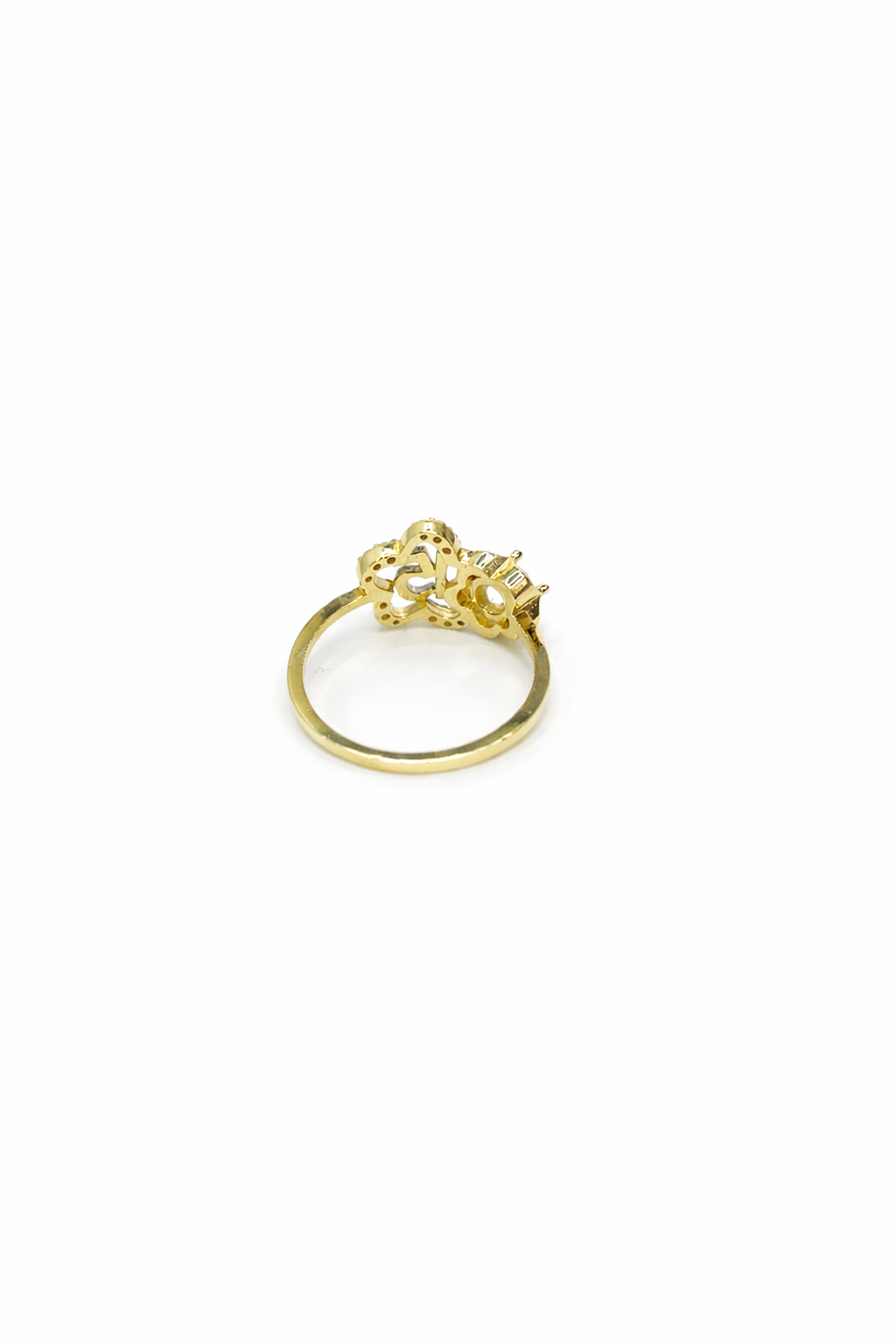 1485- NEW 10K Flower Quinceañera Ring W.G