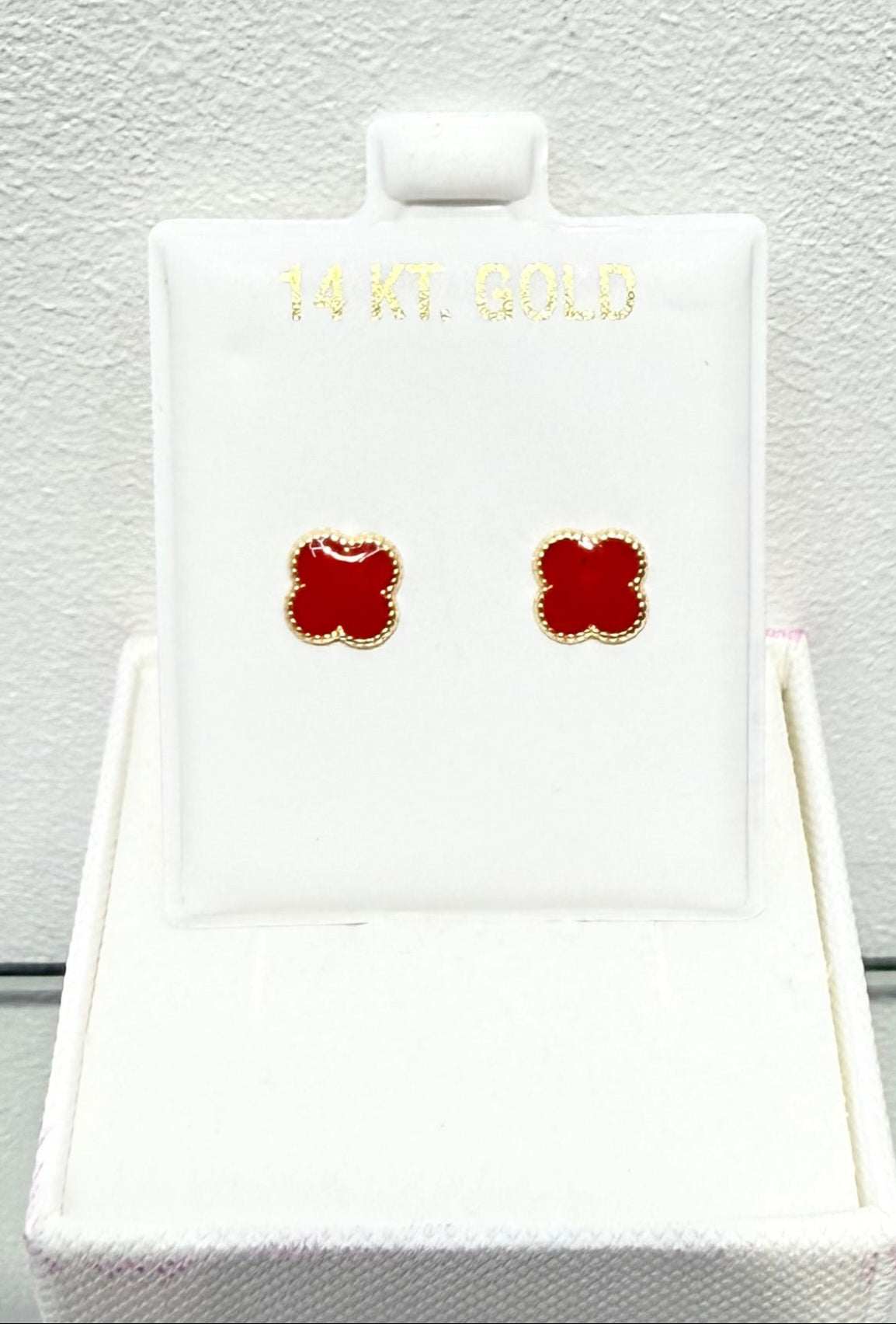 1073-NEW 14k Gold Trebol Red Stud Earrings W.G