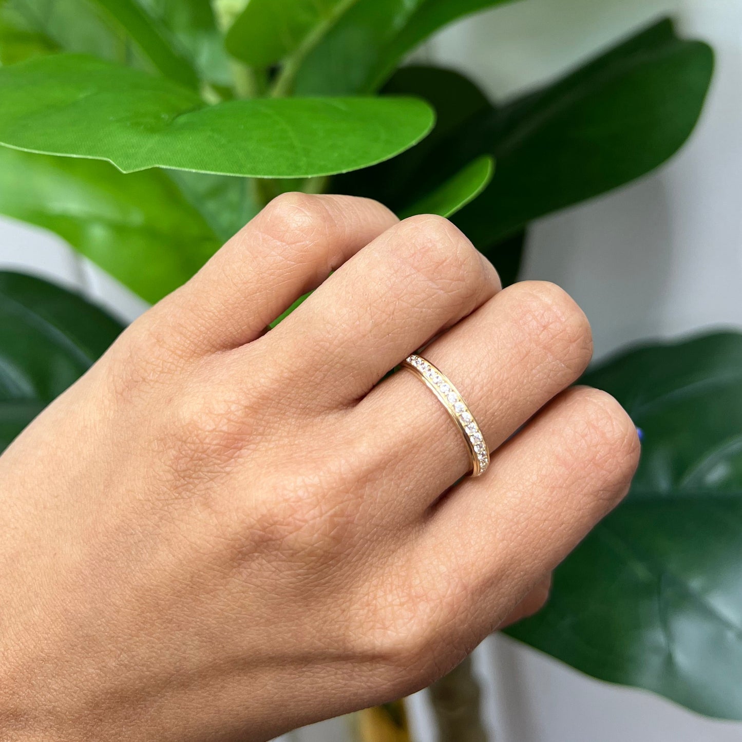 1130- NEW 14K Yellow Gold Wedding Band w/ Cubic Zirconia W.G