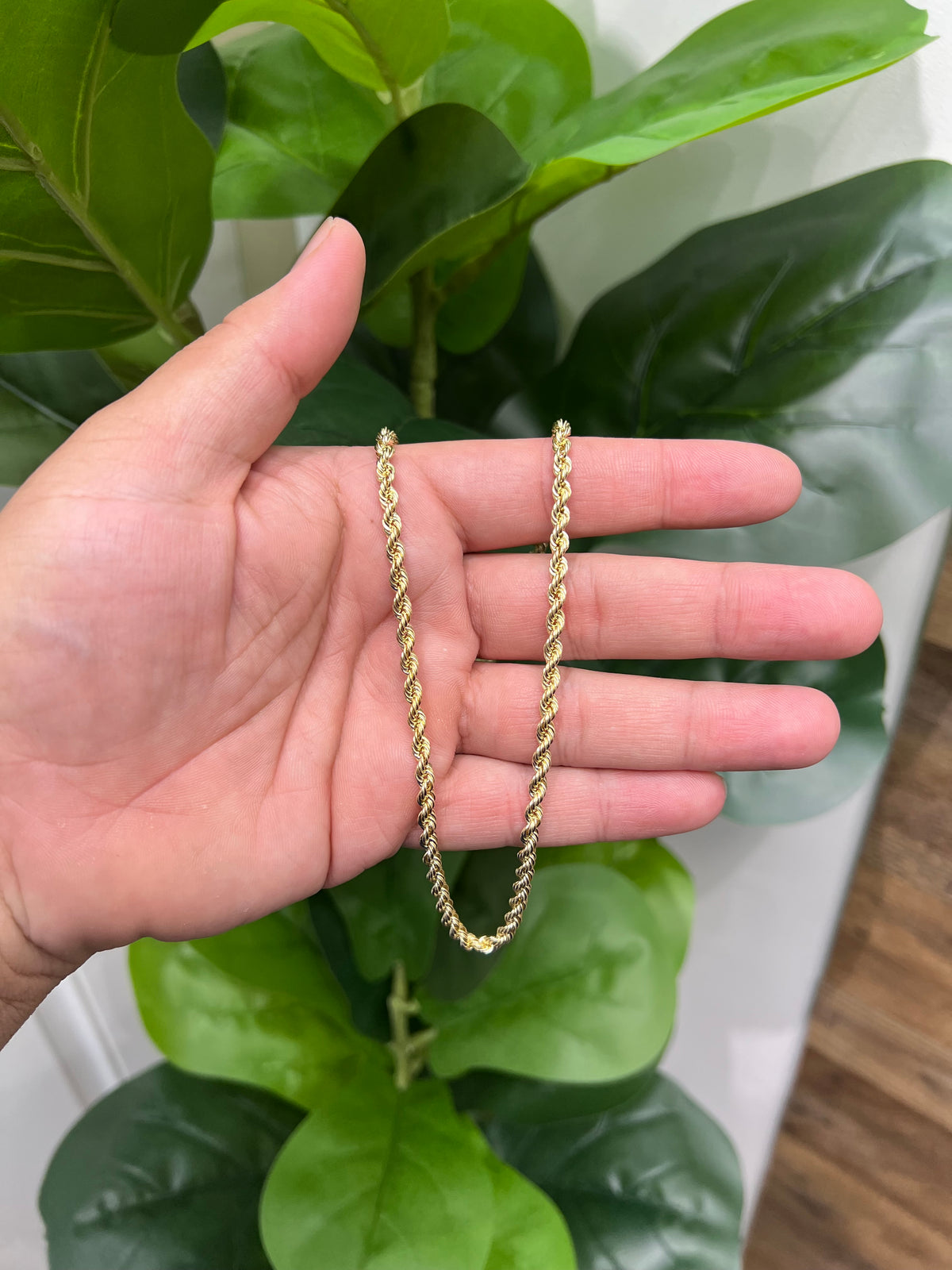 1329- NEW 10K Hollow Rope Chain 24” (4.2MM) W.G