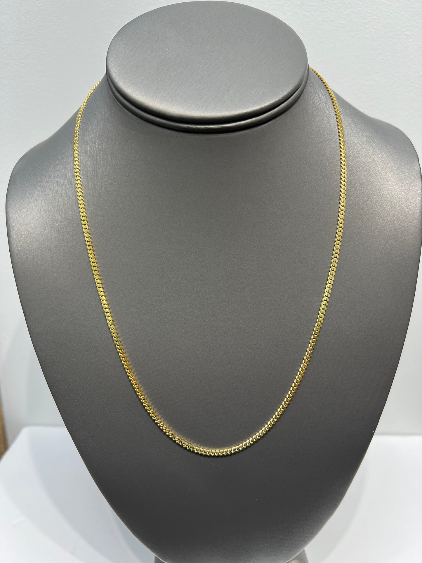 1269- 10K Solid Miami Cuban Chain 20" (2.5mm) W.G