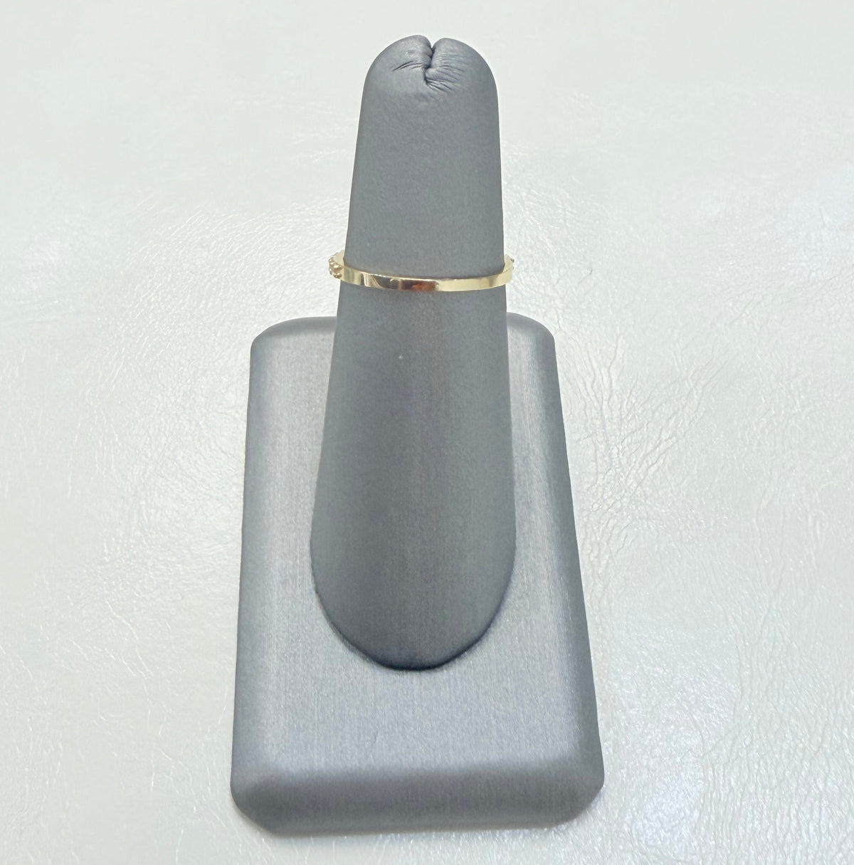 1825- NEW 10K Black Trebol Women’s Ring W.G