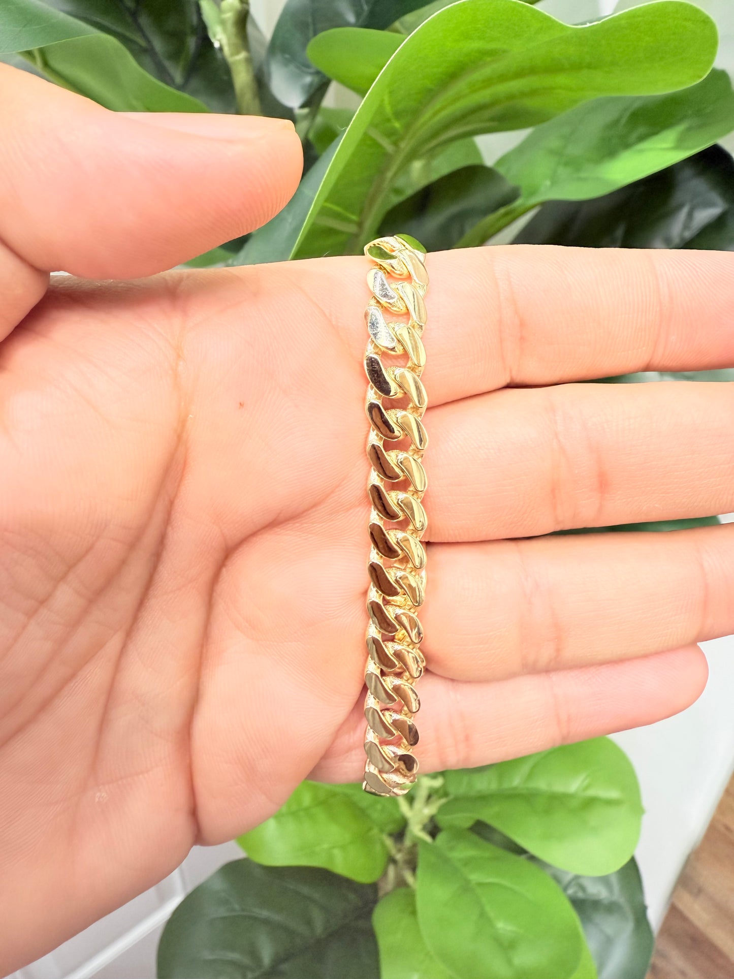 1140- NEW 14K Hollow Cuban Rockefeller by Monaci Bracelet (9mm) W.G