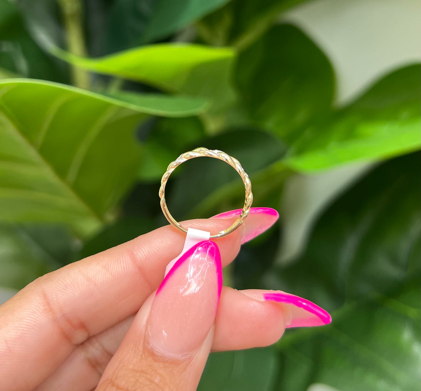 878- NEW 14K Small Link Style Ring (W.G)