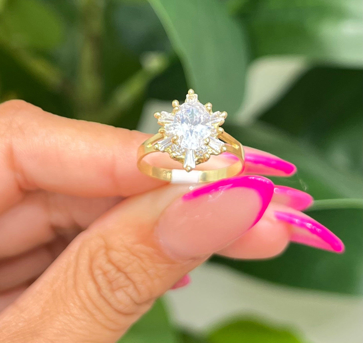 501- NEW 14K Gold Cubic Zirconia Star Stone Ring W.G