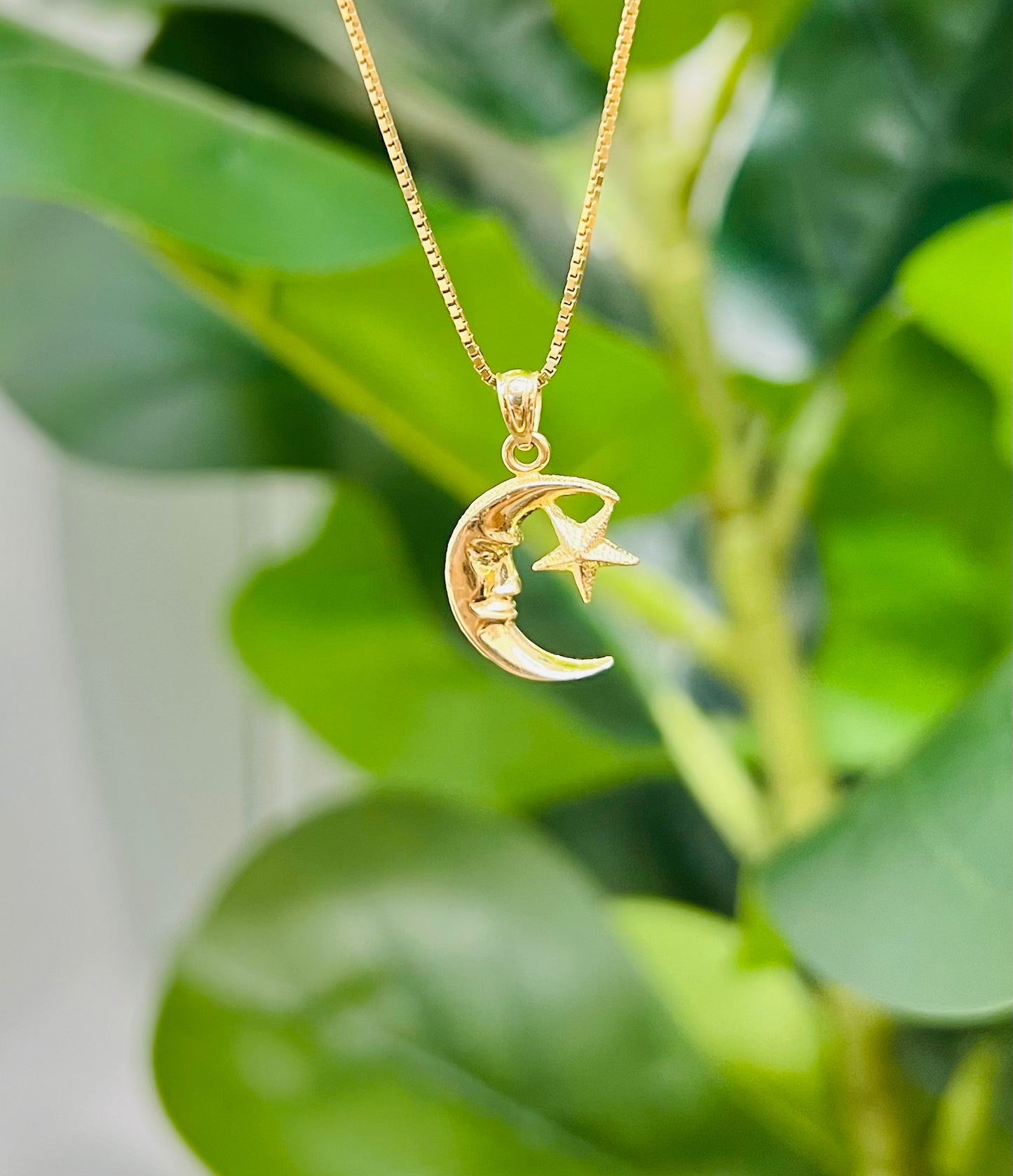 463- NEW 14K Moon & Star Pendant W.G