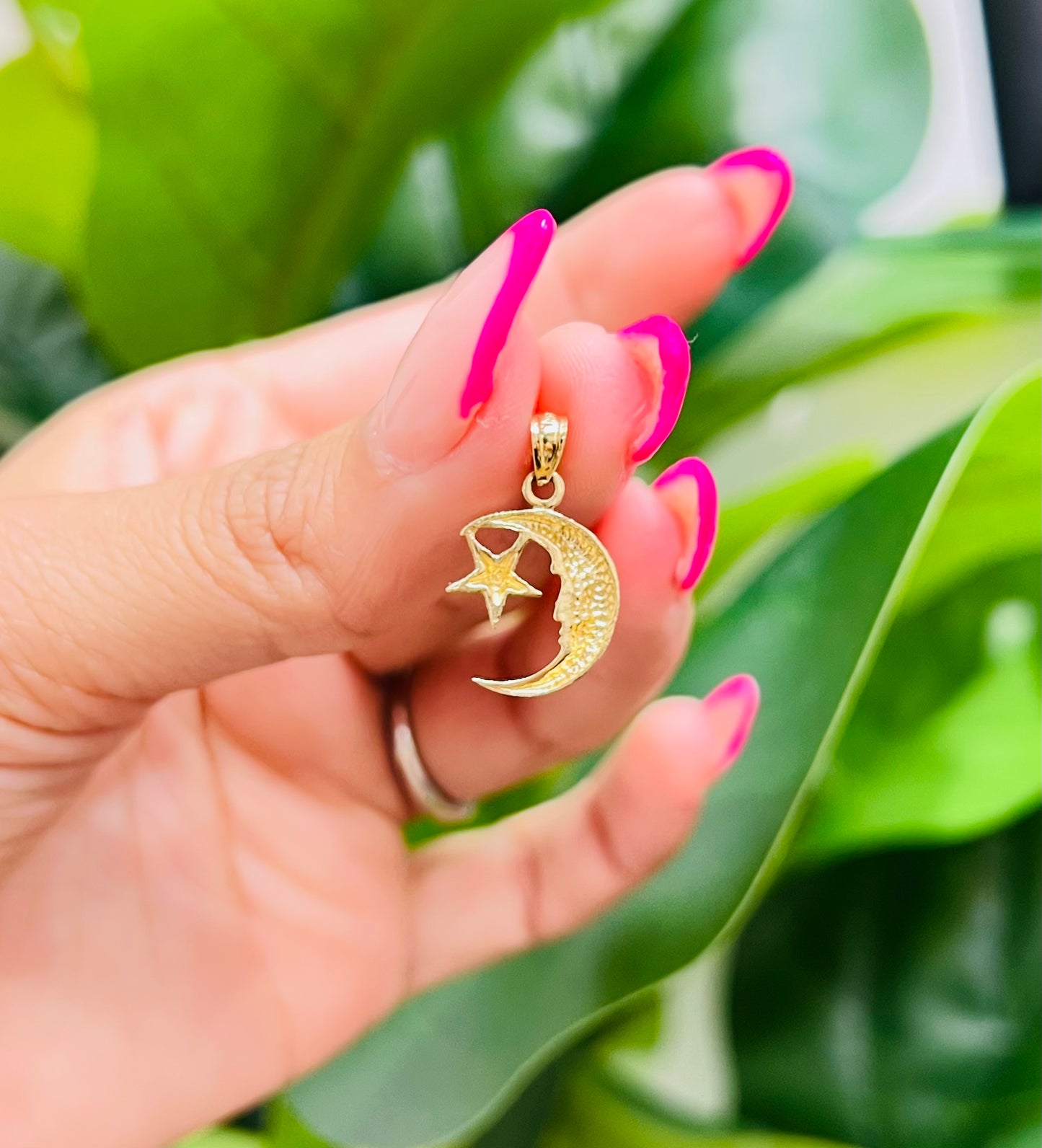 463- NEW 14K Moon & Star Pendant W.G